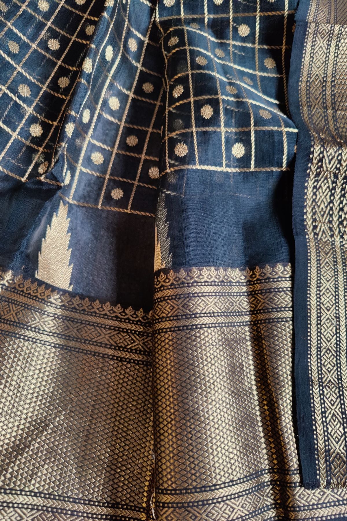 BLACK PURE HANDLOOM SILK CHANDERI SAREE