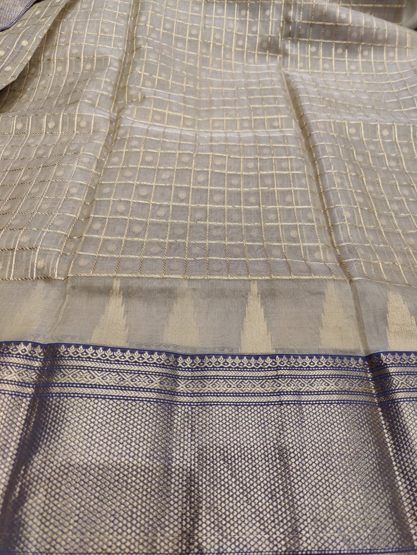 BEIGE PURE HANDLOOM SILK CHANDERI SAREE