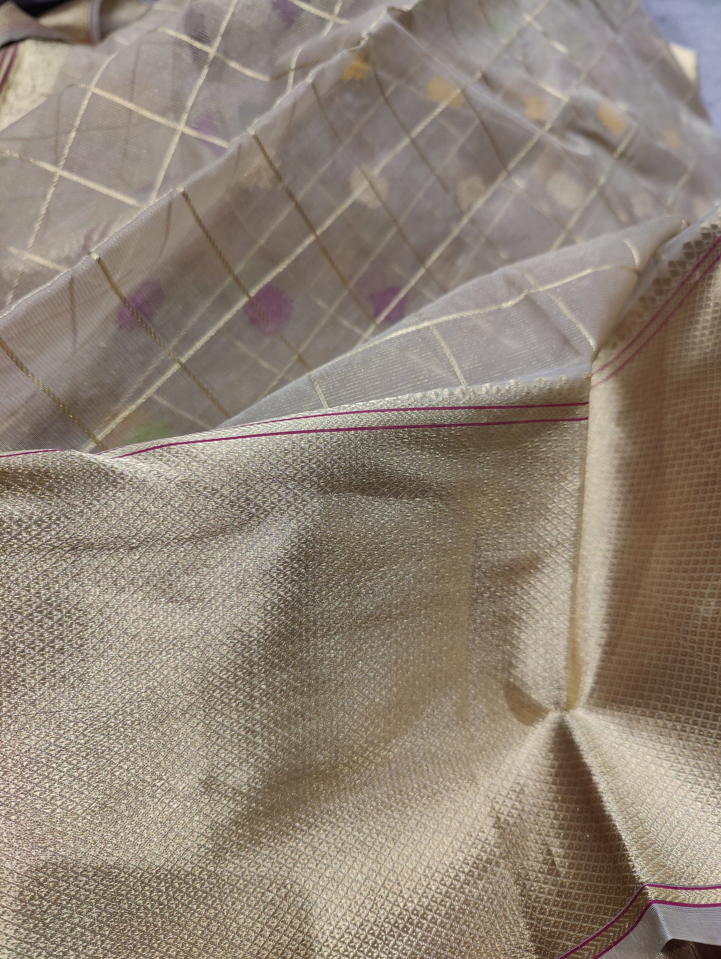 BEIGE PURE HANDLOOM CHANDERI SAREE