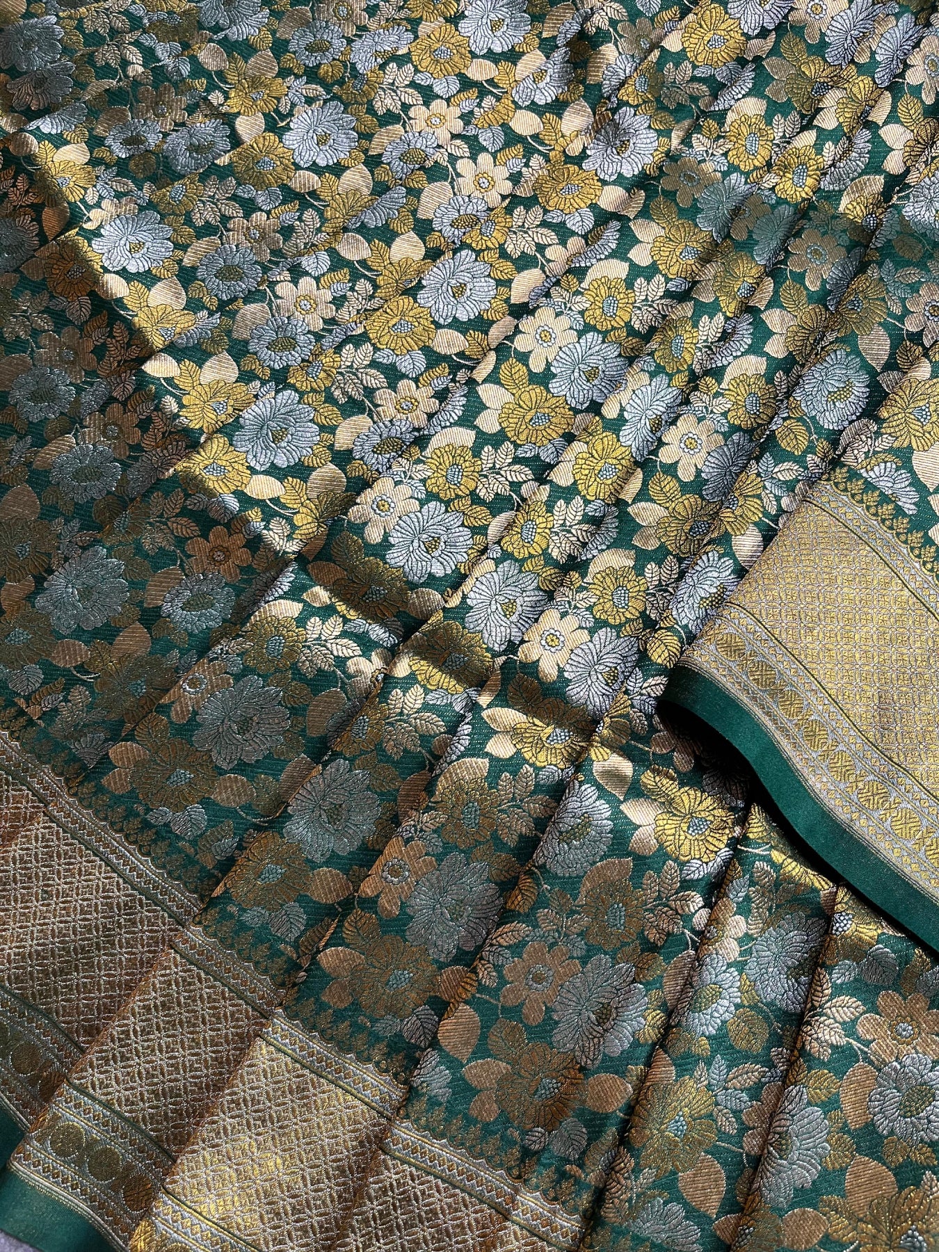 BOTTLE GREEN SILK PURE HANDLOOM BANARASI SAREE