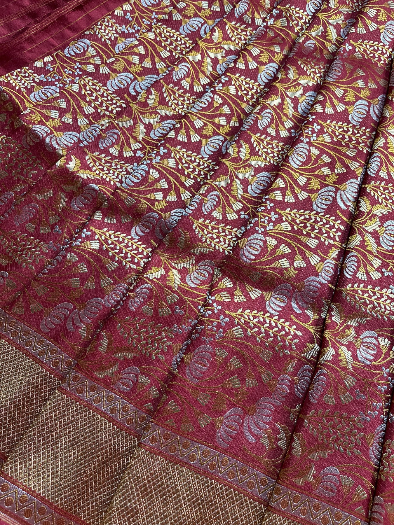 RED SILK PURE HANDLOOM BANARASI SAREE