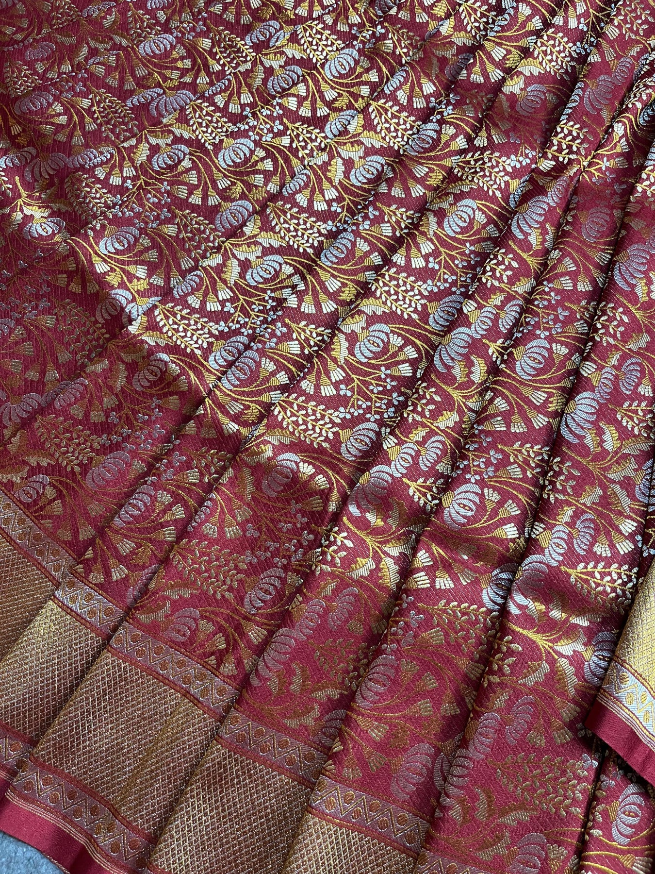 RED SILK PURE HANDLOOM BANARASI SAREE