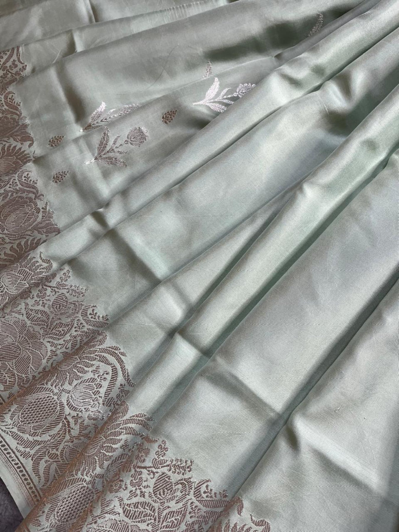 PISTA GREEN BOTH SIDE SILK PURE HANDLOOM BANARASI SAREE