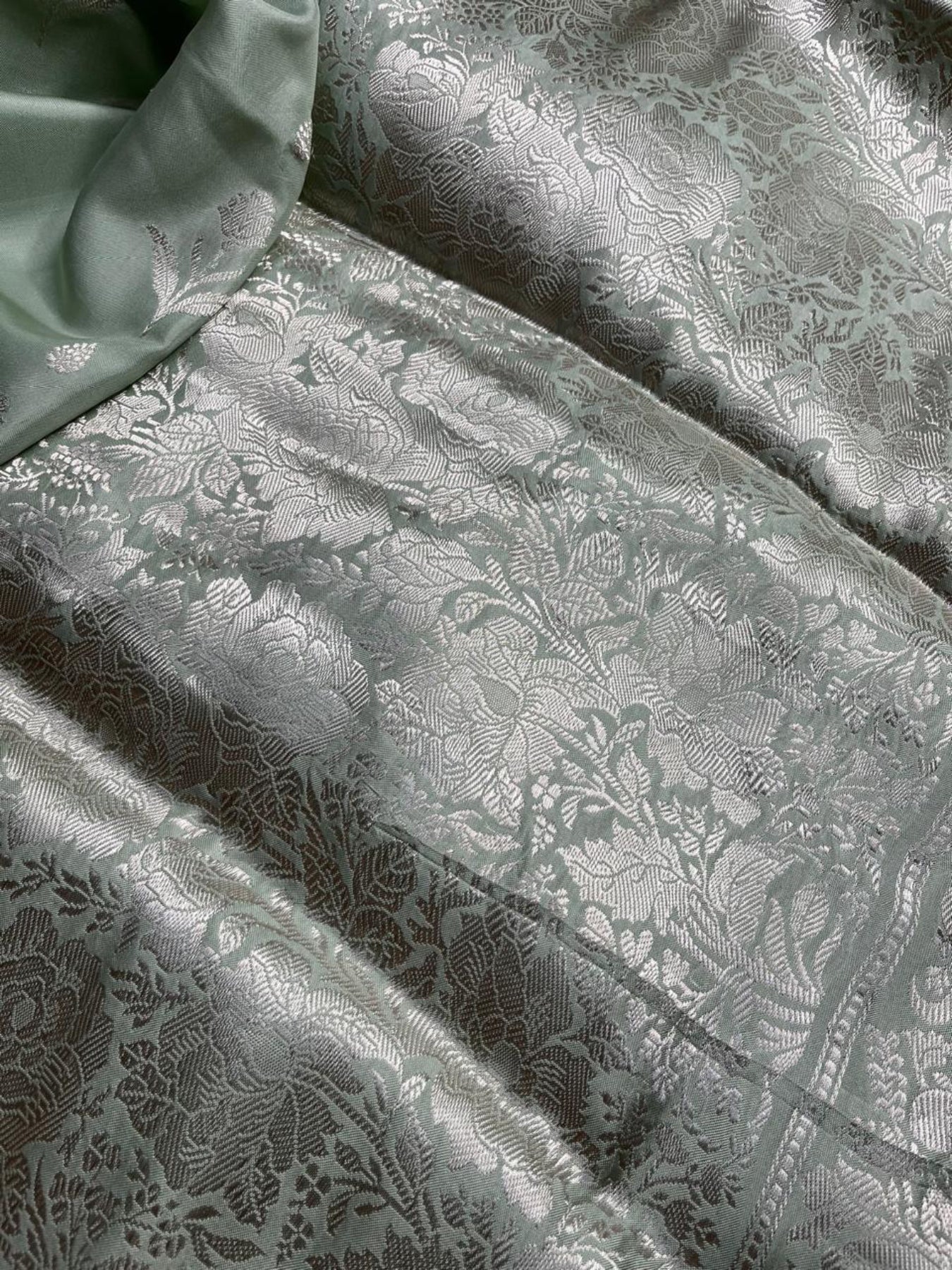 PISTA GREEN BOTH SIDE SILK PURE HANDLOOM BANARASI SAREE