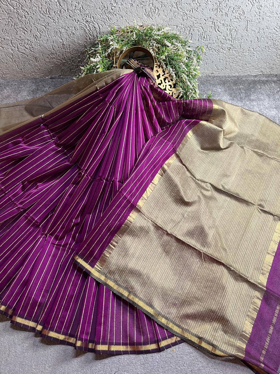 MAJENTA PINK SICO PURE HANDLOOM MAHESHWARI