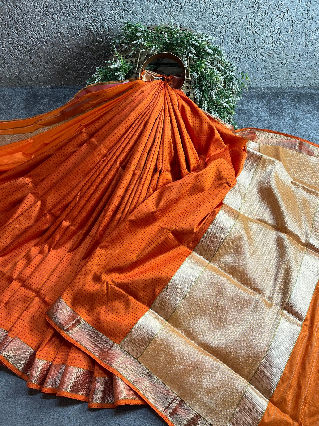 ORANGE AND RED SILK PURE HANDLOOM DO RUKHI BANARASI SAREE