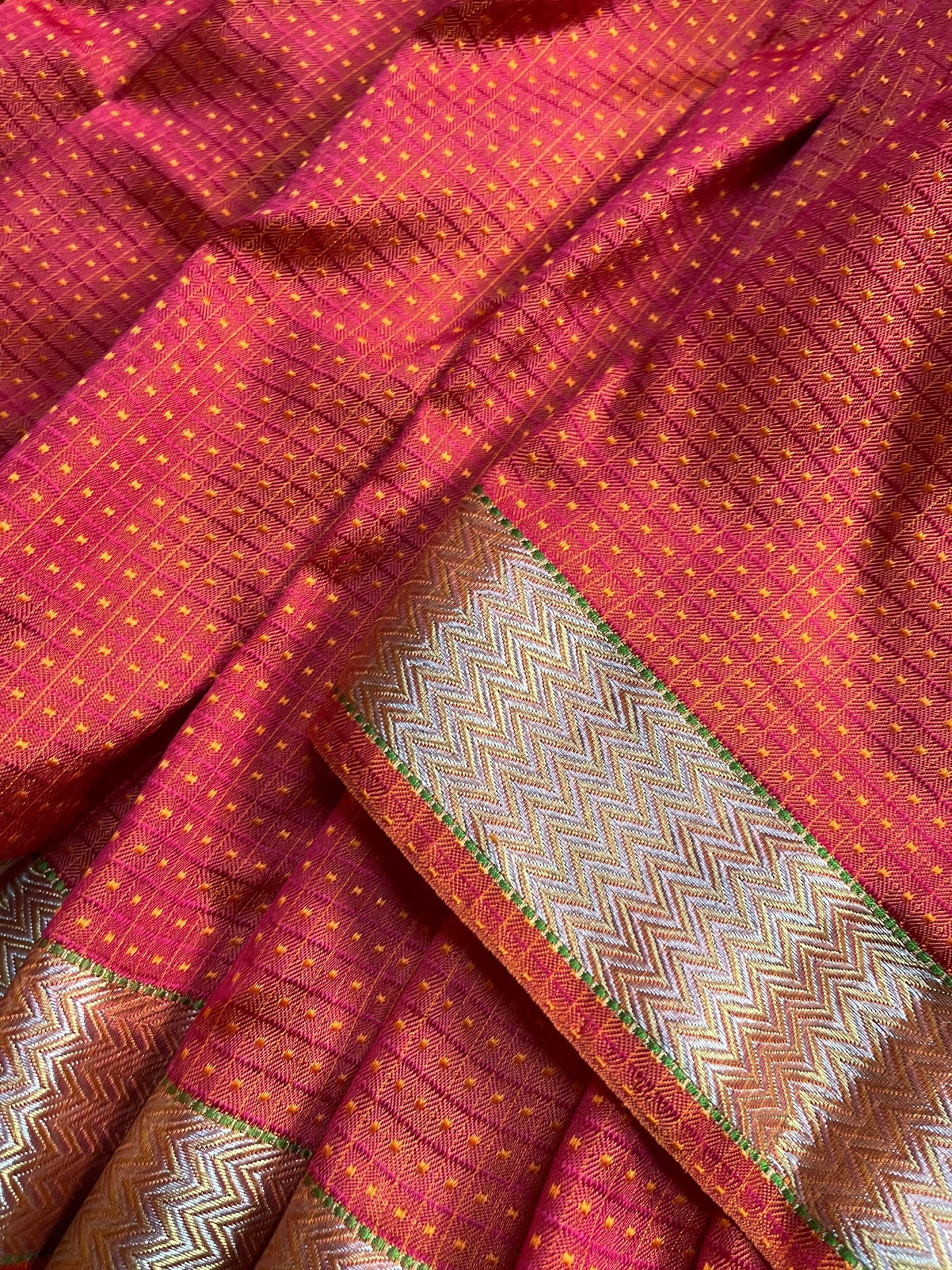 ORANGE AND RED SILK PURE HANDLOOM DO RUKHI BANARASI SAREE