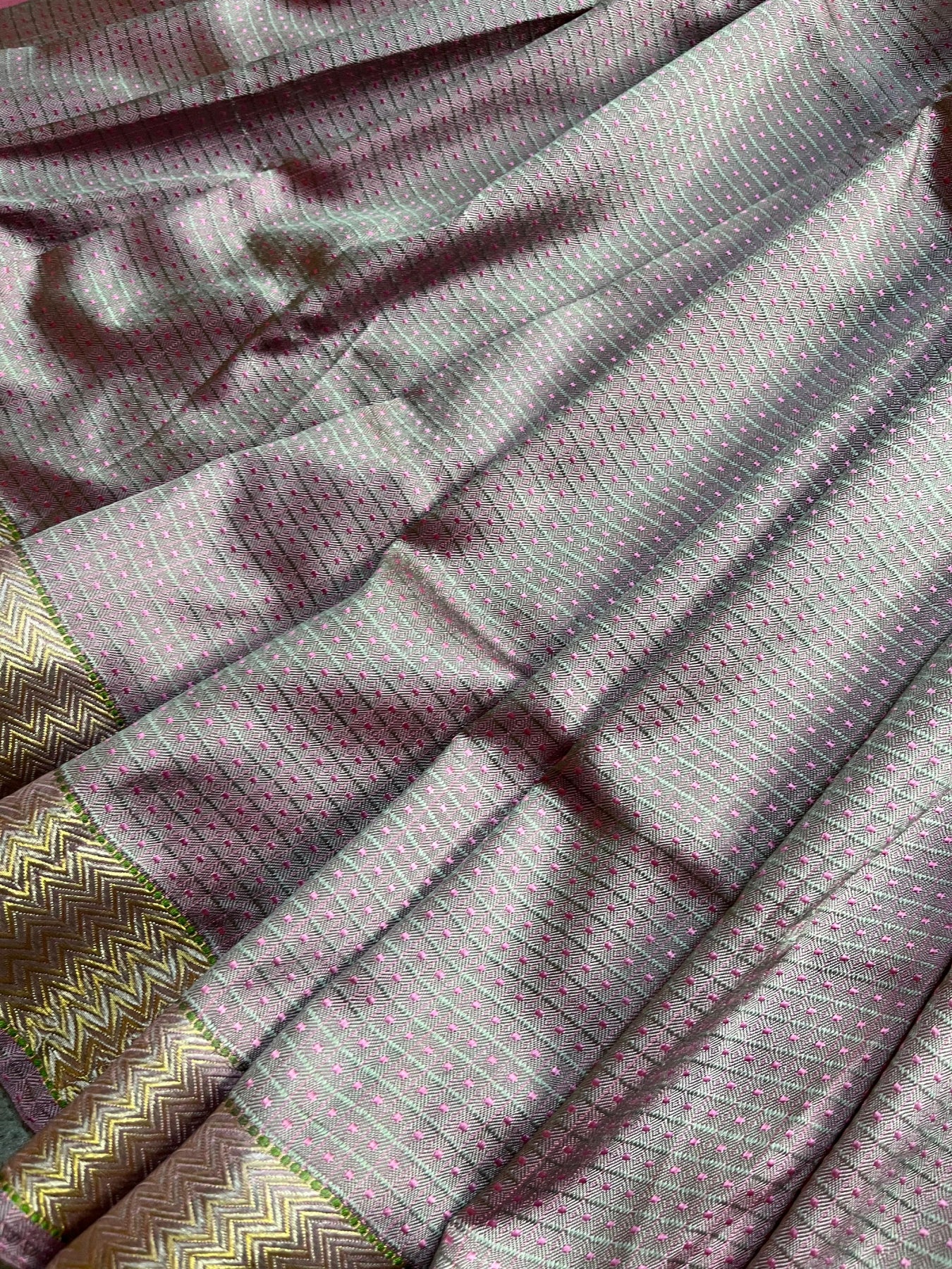 LILAC AND PINK SILK PURE HANDLOOM DO RUKHI BANARASI SAREE