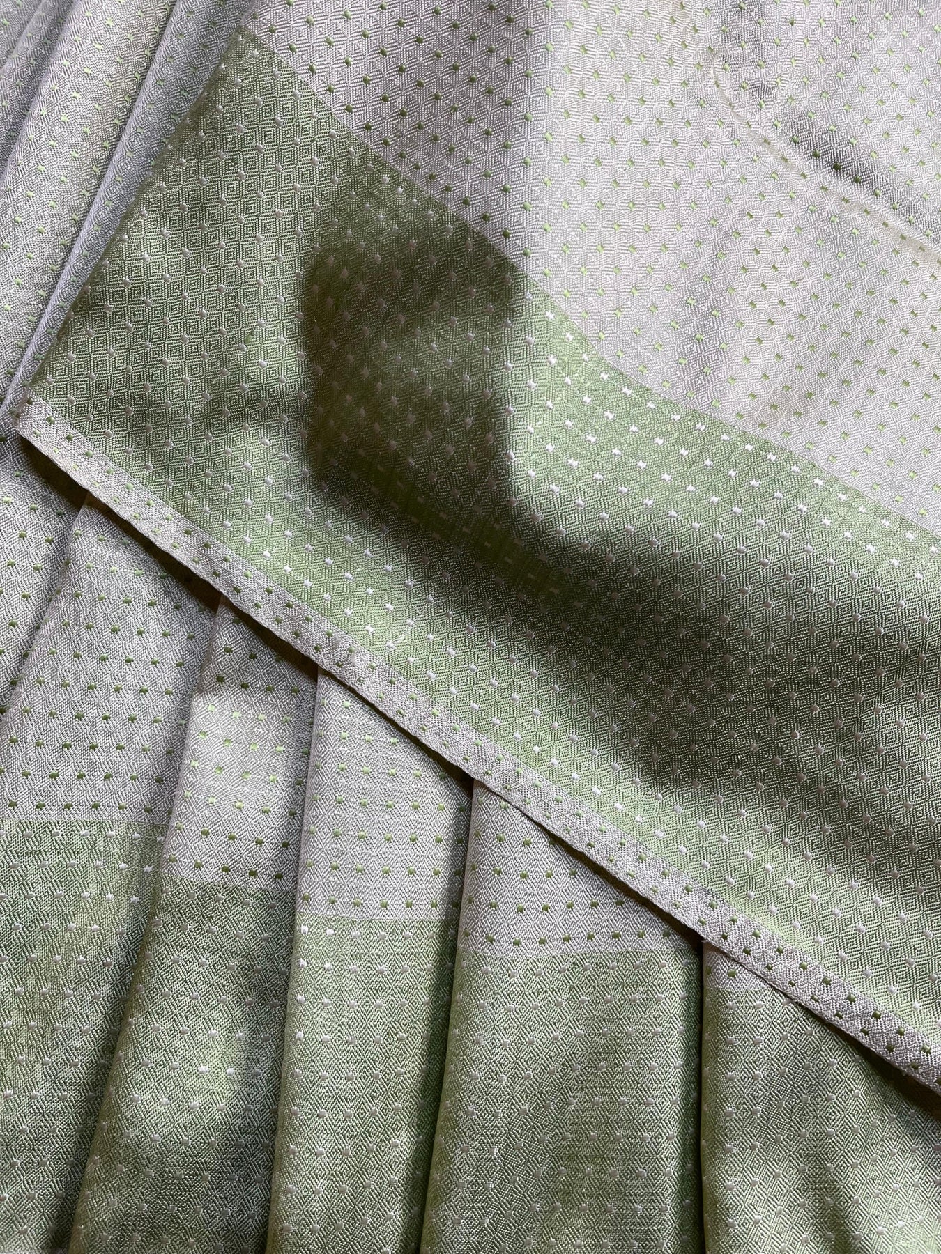 OLIVE GREEN AND WHITE SILK PURE HANDLOOM DO RUKHI BANARASI SAREE