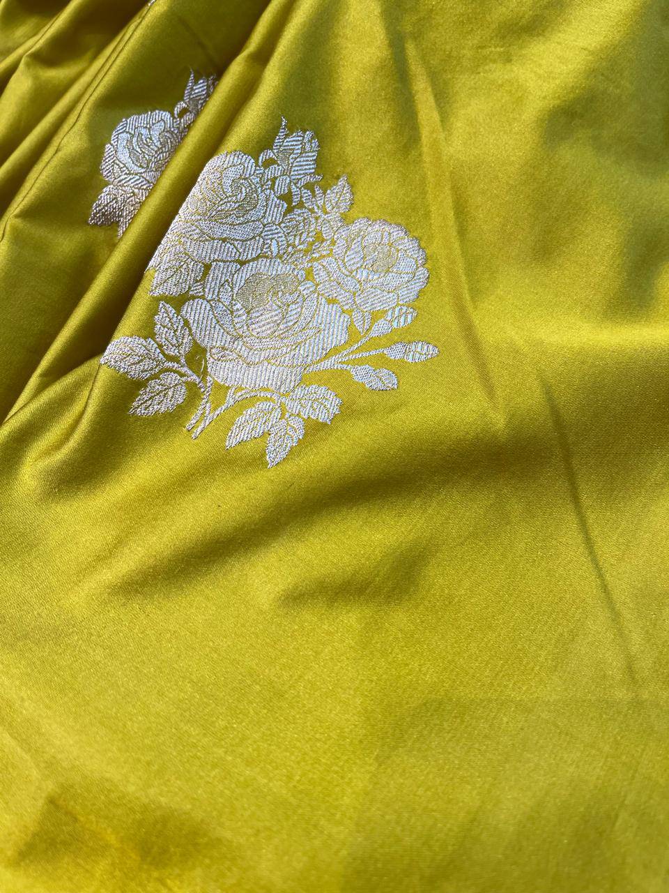 LIME GREEN MUSHROO SILK PURE HANDLOOM BANARASI SAREE