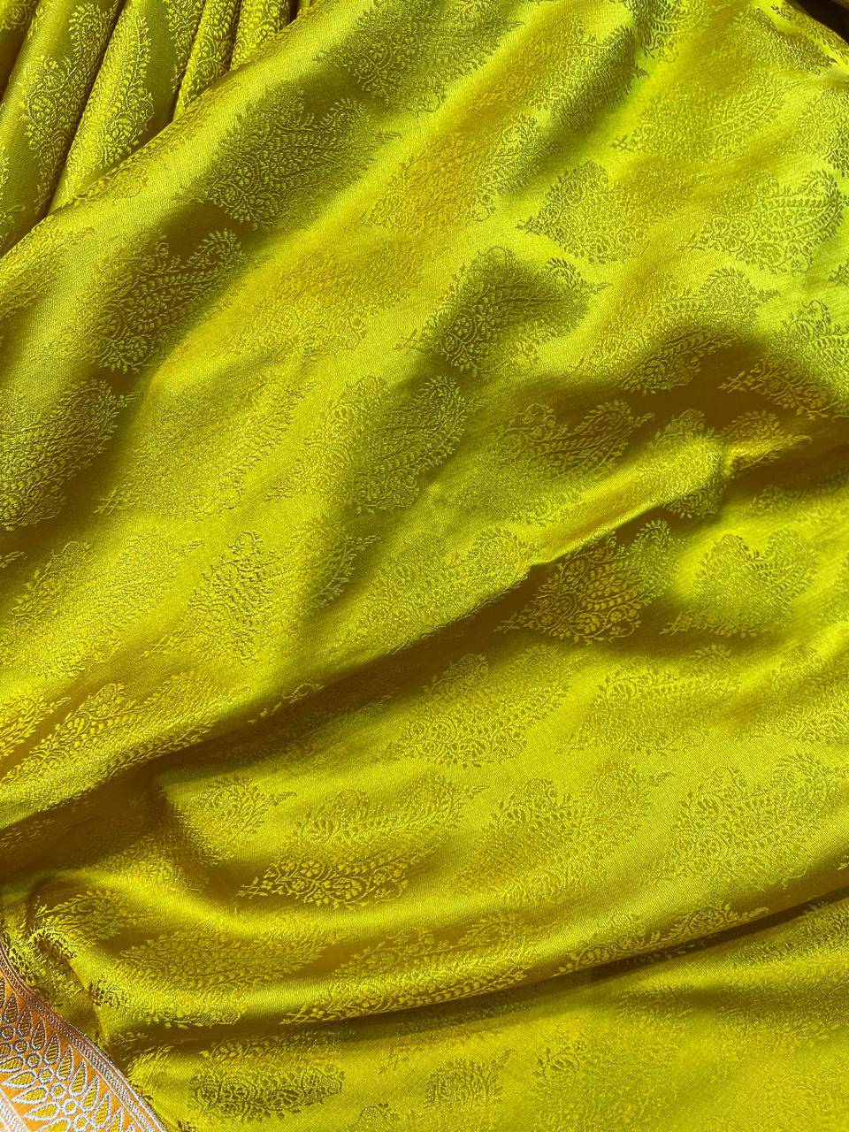 YELLOW MUSHROO SILK PURE HANDLOOM BANARASI SAREE