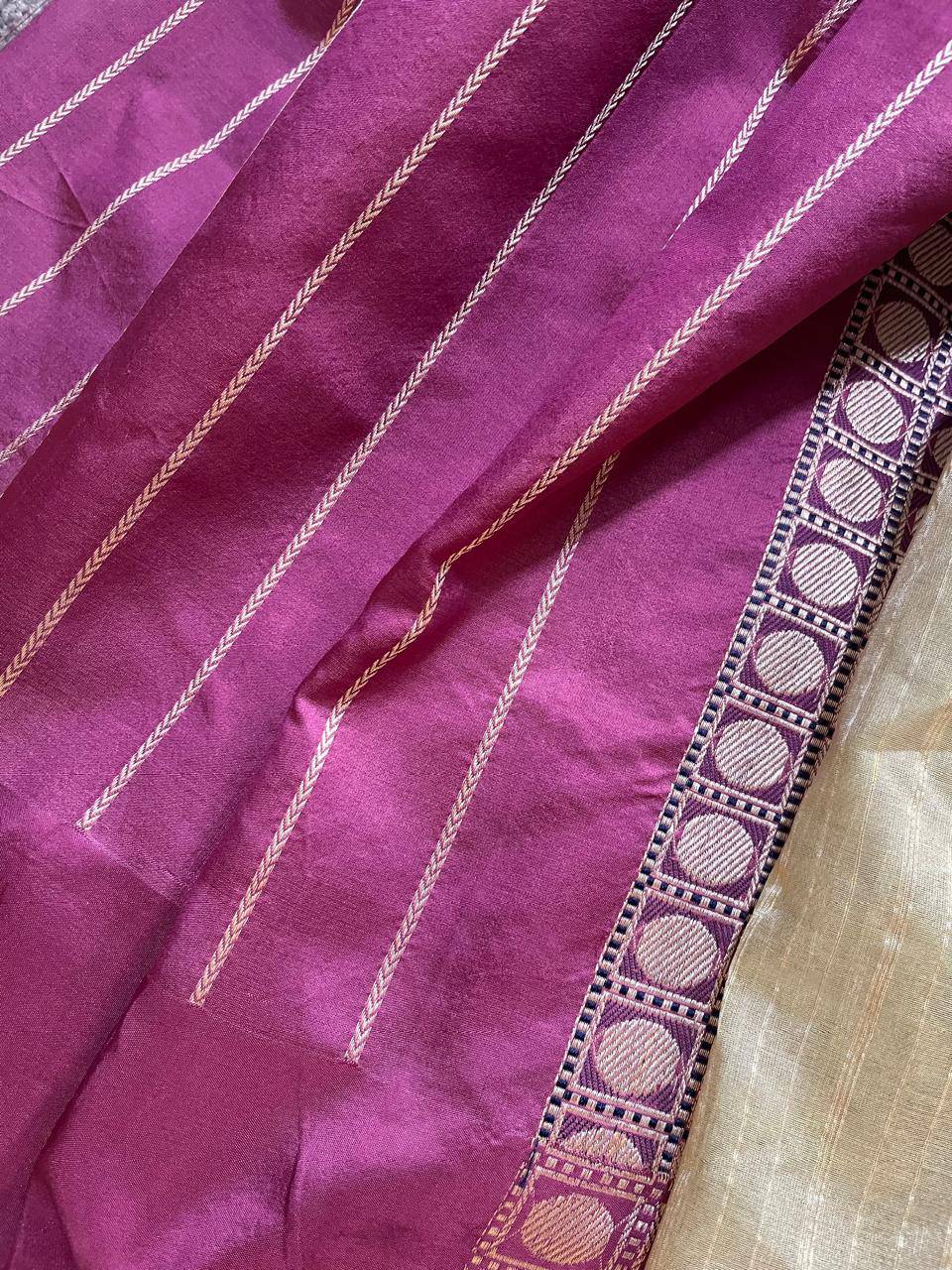 LIGHT PISTA GREEN KORA TISSUE PURE HANDLOOM BANARASI SAREE