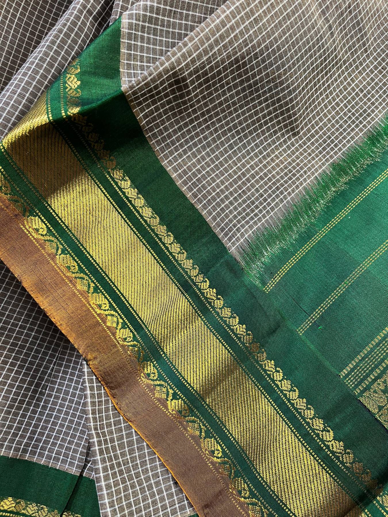 GREEN GREY COTTON PURE HANDLOOM GADWAL SAREE