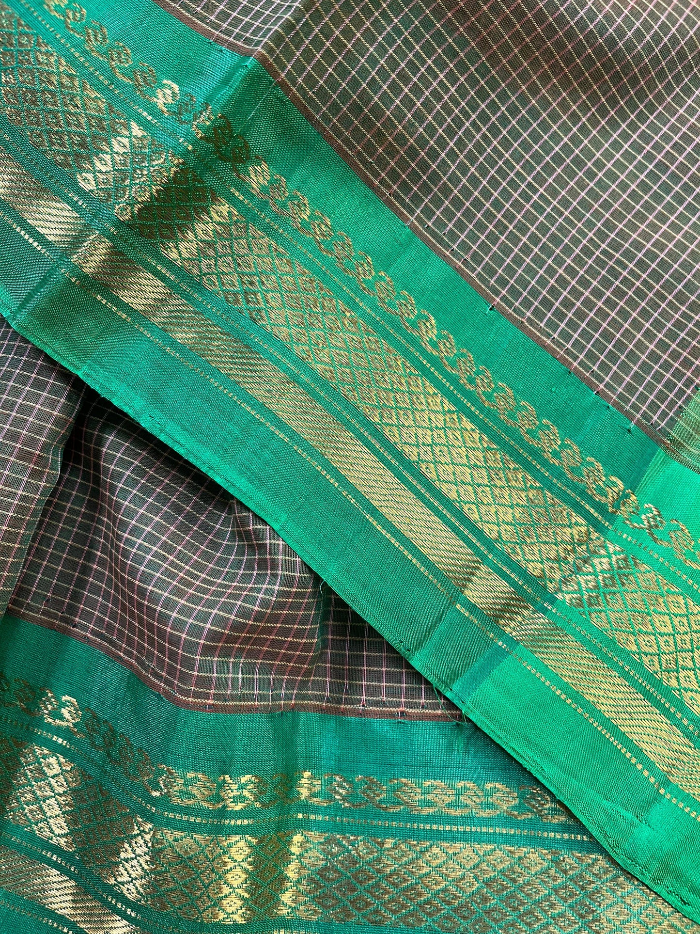 TWO TONE GREEN COTTON PURE HANDLOOM GADWAL SAREE