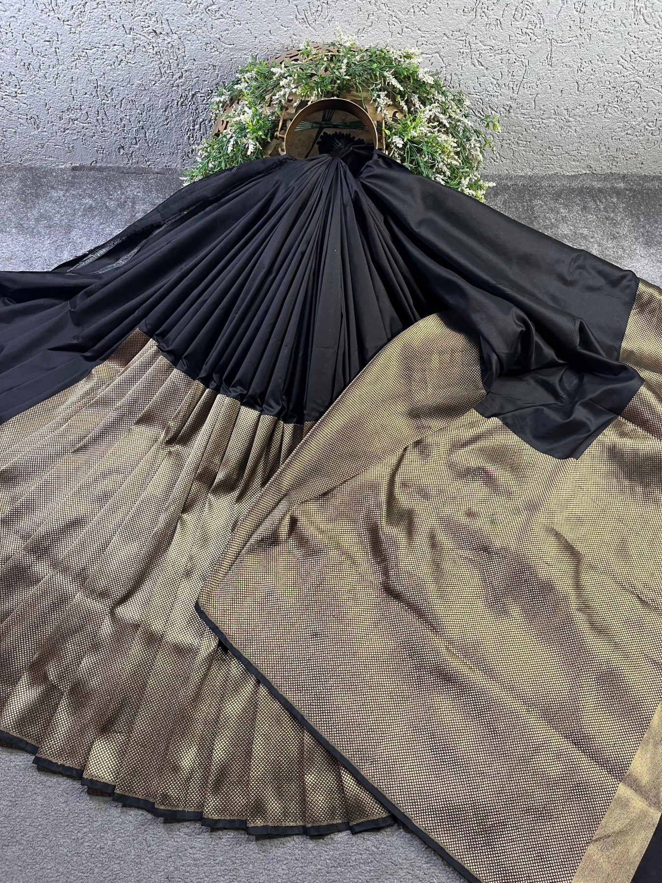 BLACK KATAN SILK PURE HANDLOOM BANARASI SAREE