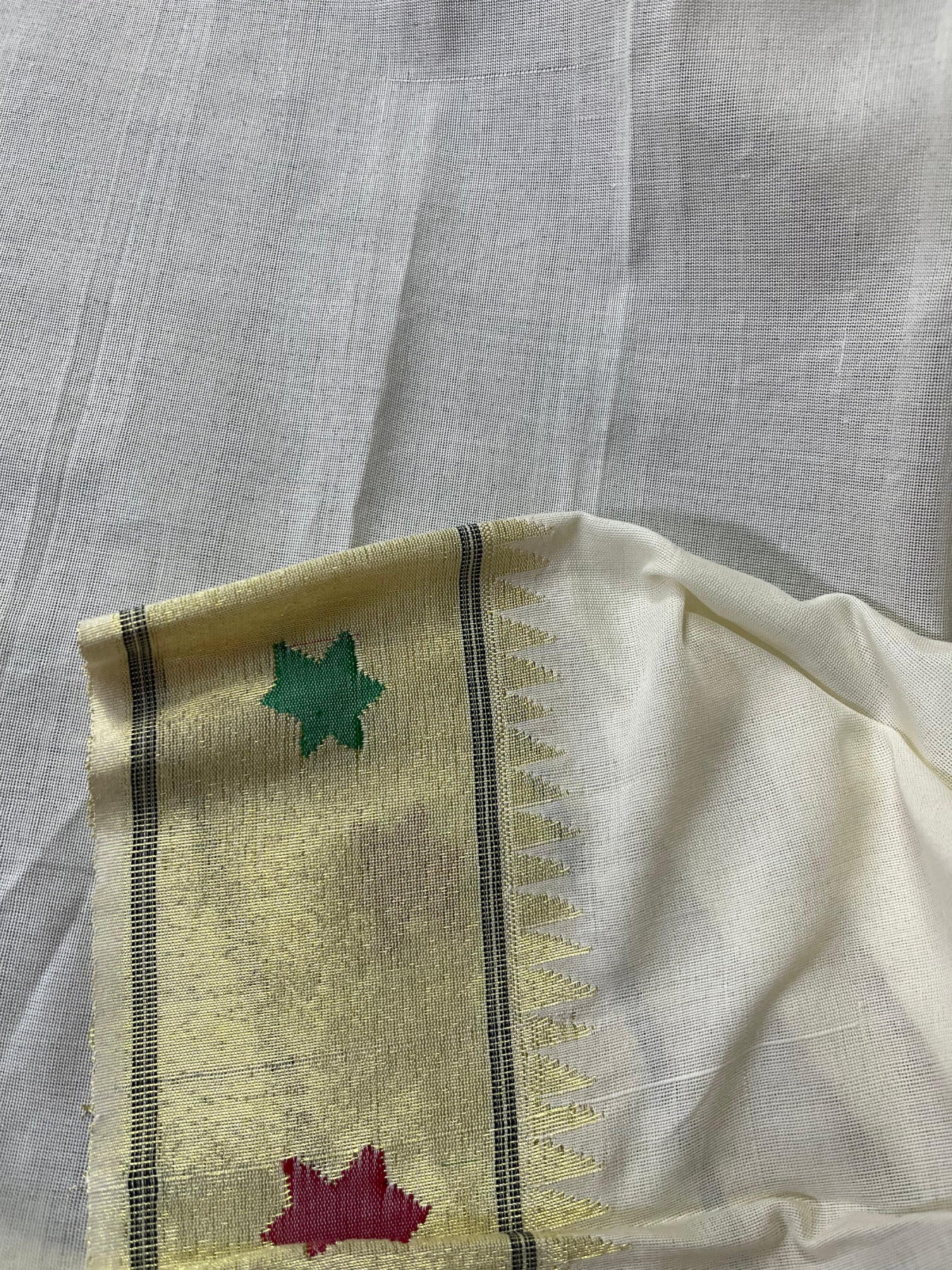 WHITE COTTON PURE HANDLOOM PAITHANI SAREE