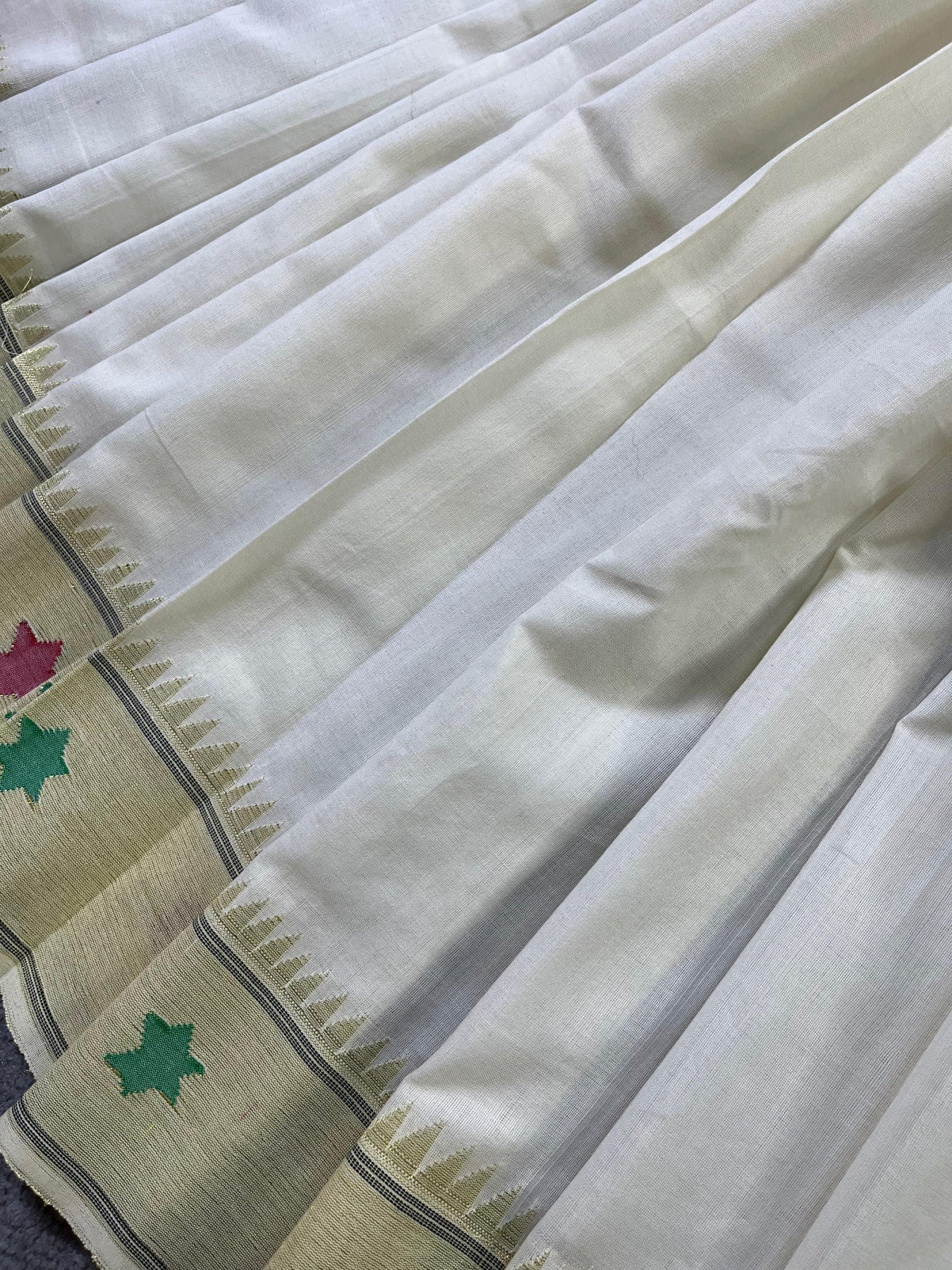 WHITE COTTON PURE HANDLOOM PAITHANI SAREE