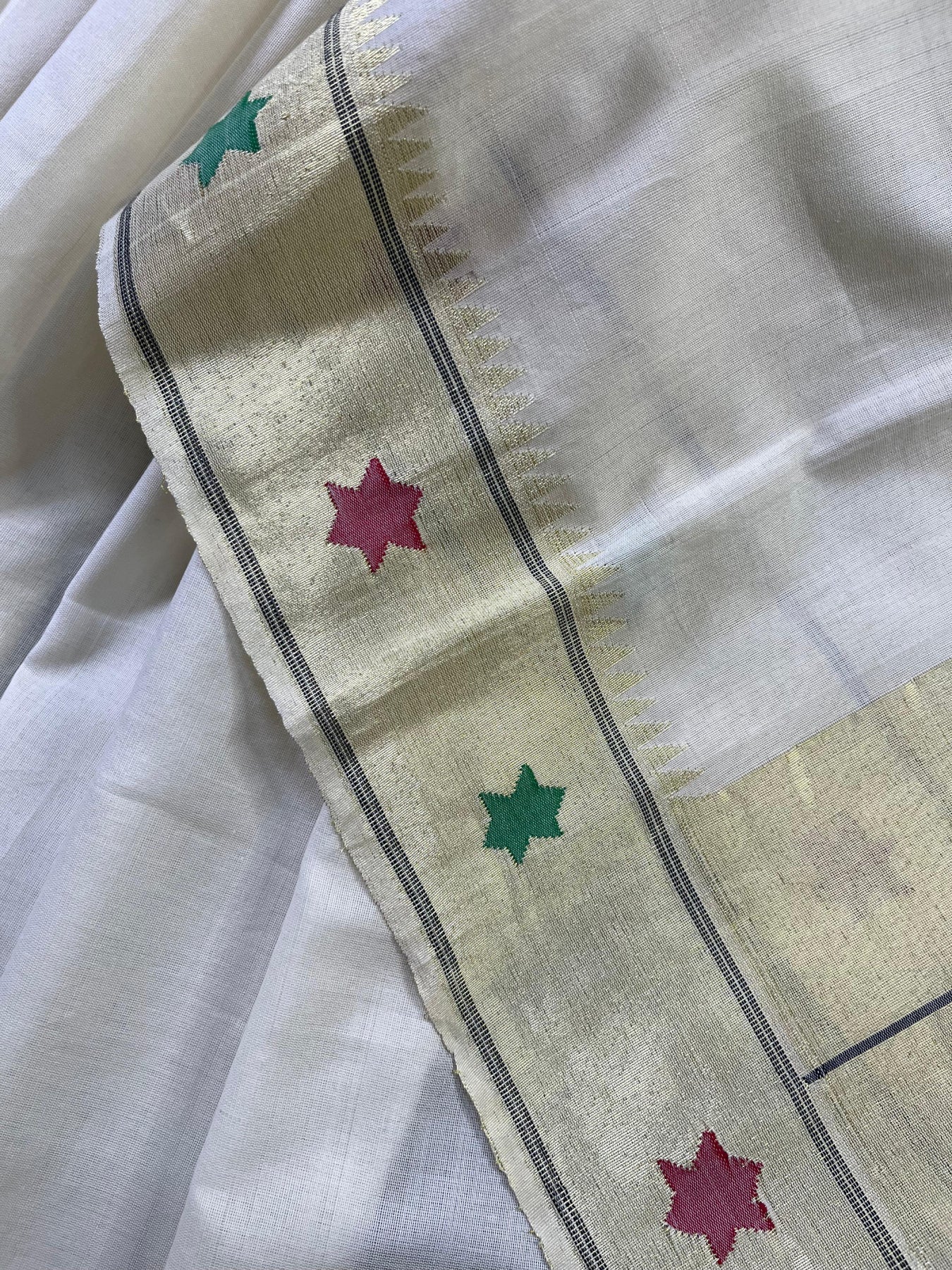 WHITE COTTON PURE HANDLOOM PAITHANI SAREE