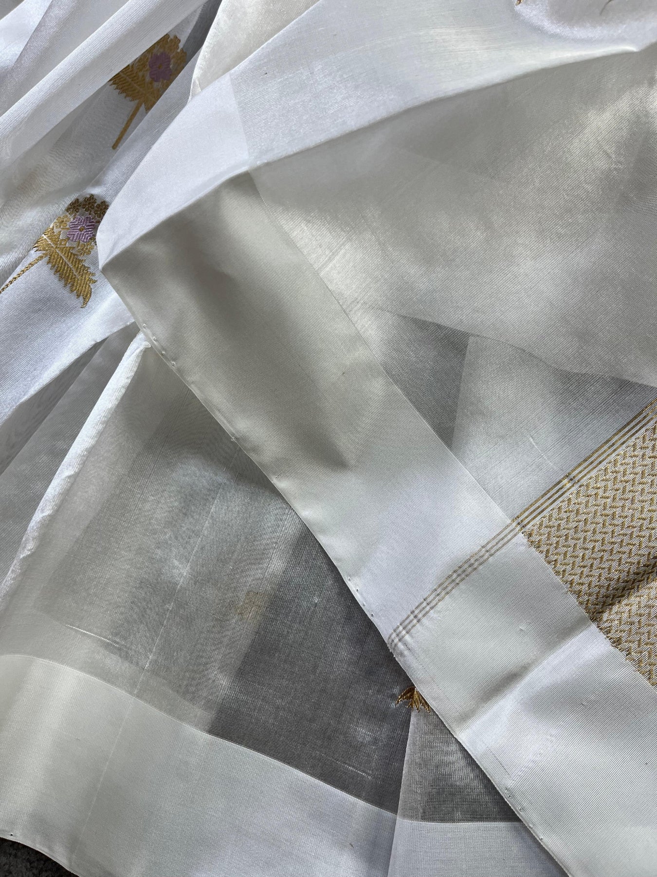 WHITE SILK PURE HANDLOOM CHANDERI SAREE