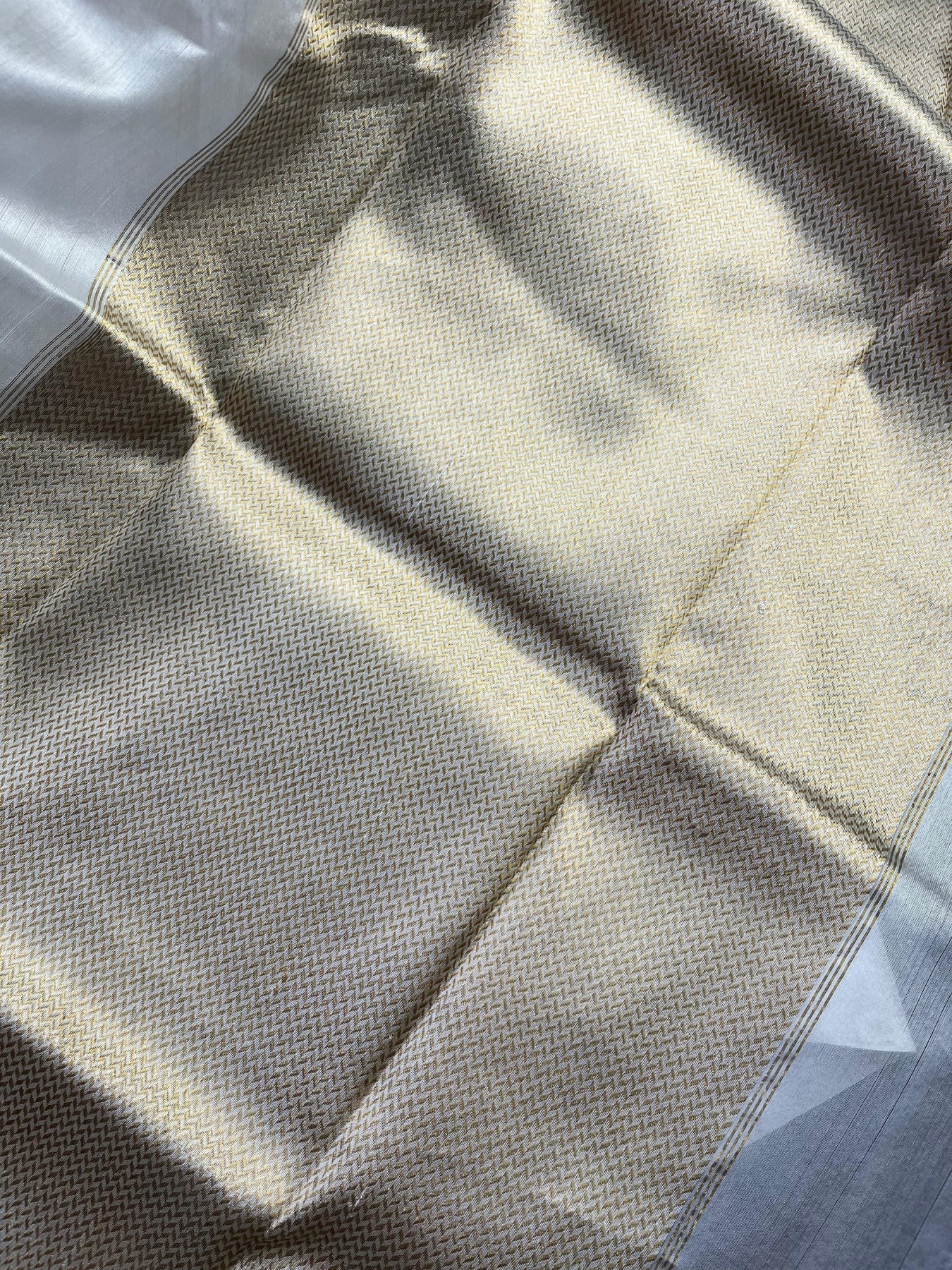 WHITE SILK PURE HANDLOOM CHANDERI SAREE