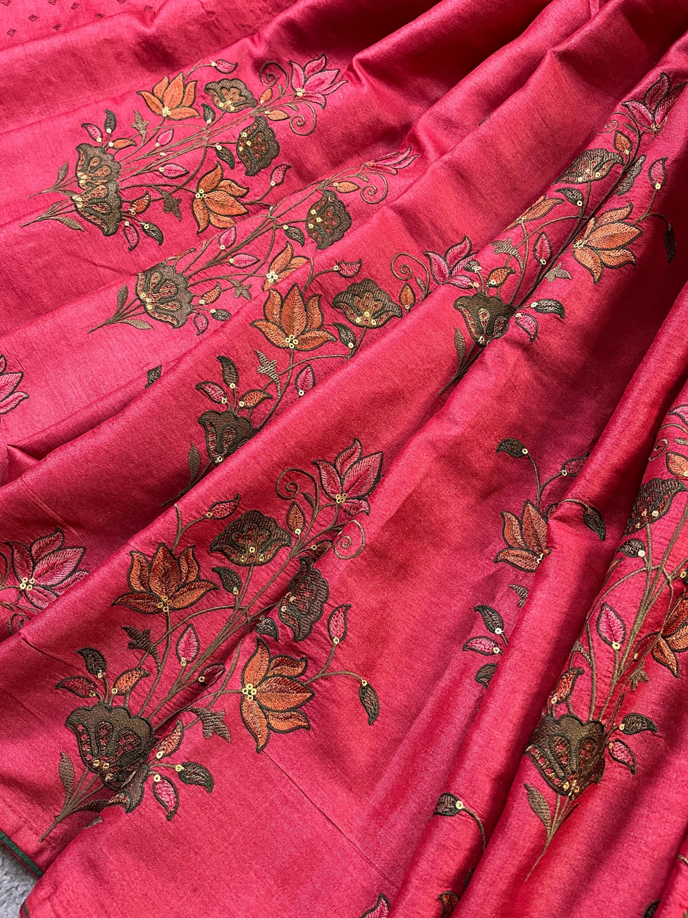 RED TASSAR PURE HANDLOOM EMBROIDERY SAREE