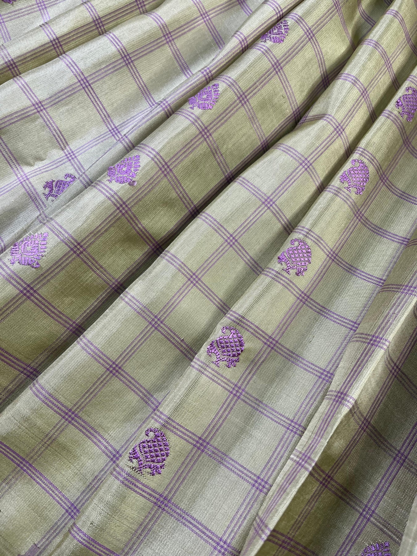 LIGHT PISTA SILK PURE HANDLOOM GADWAL SAREE