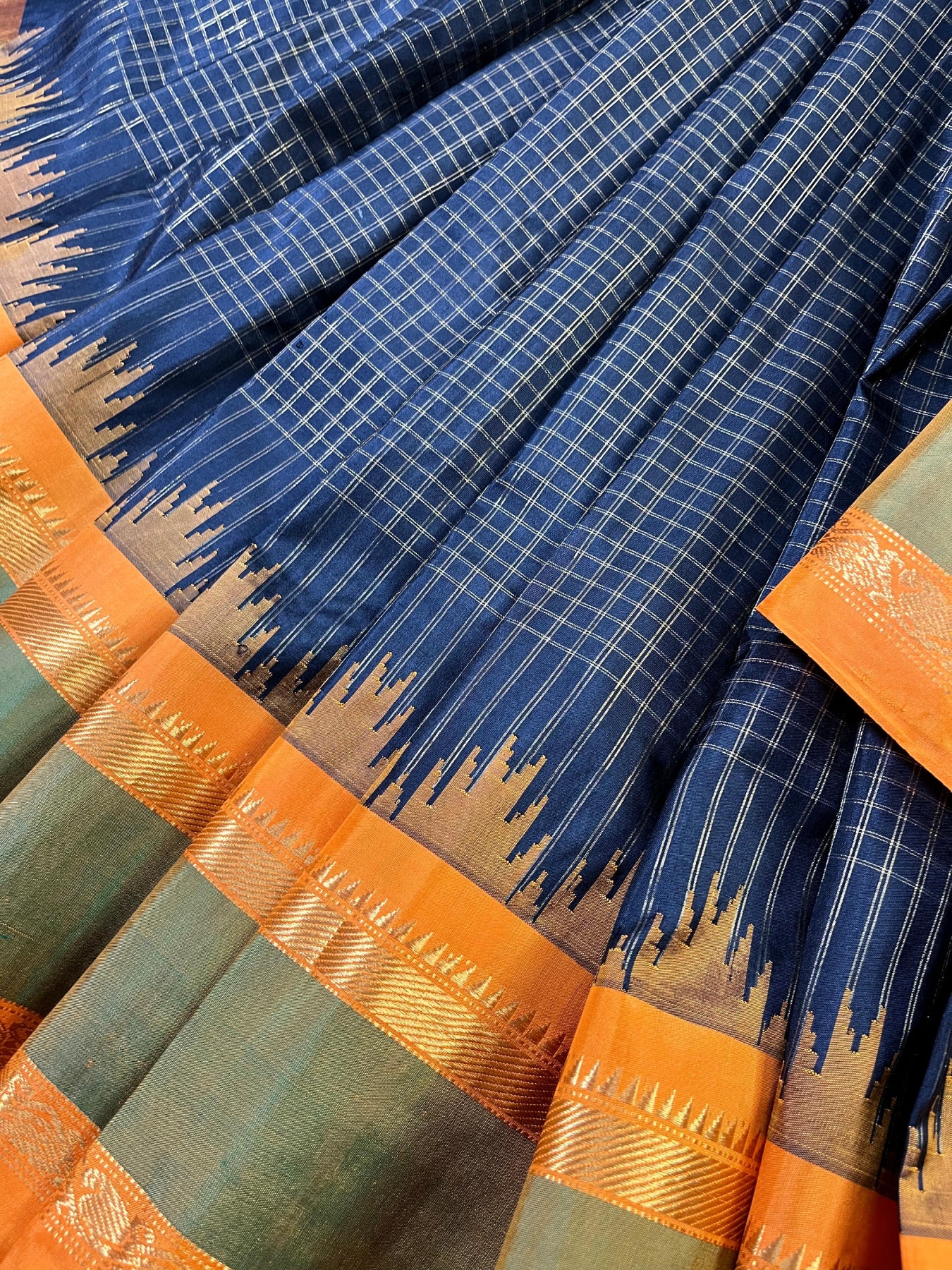 BLACK SILK PURE HANDLOOM GADWAL SAREE