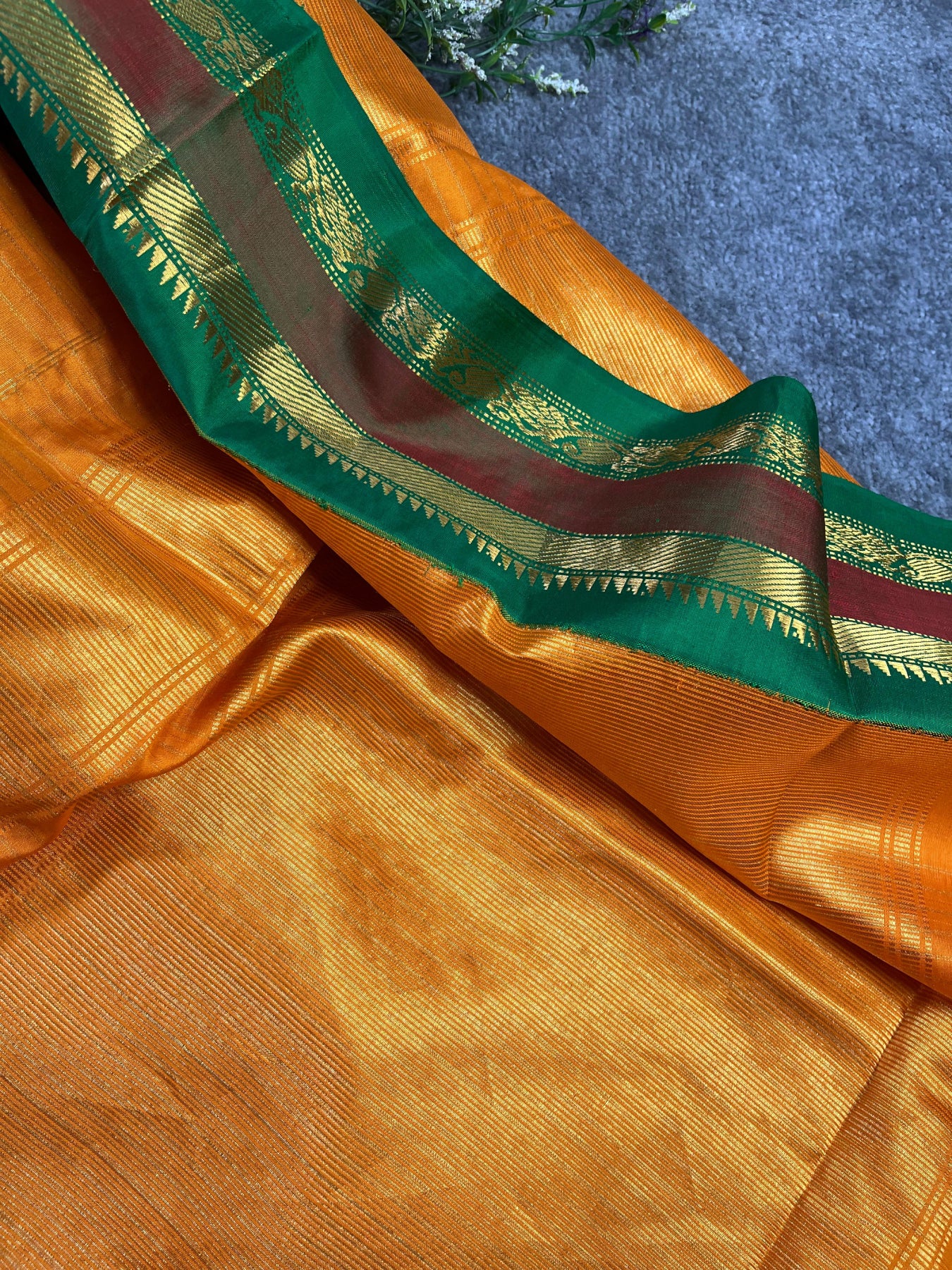 BLACK SILK PURE HANDLOOM GADWAL SAREE