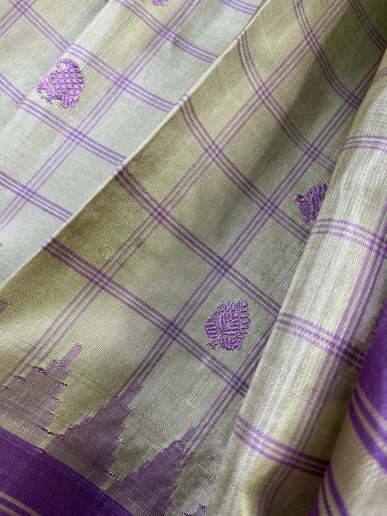 LIGHT PISTA SILK PURE HANDLOOM GADWAL SAREE