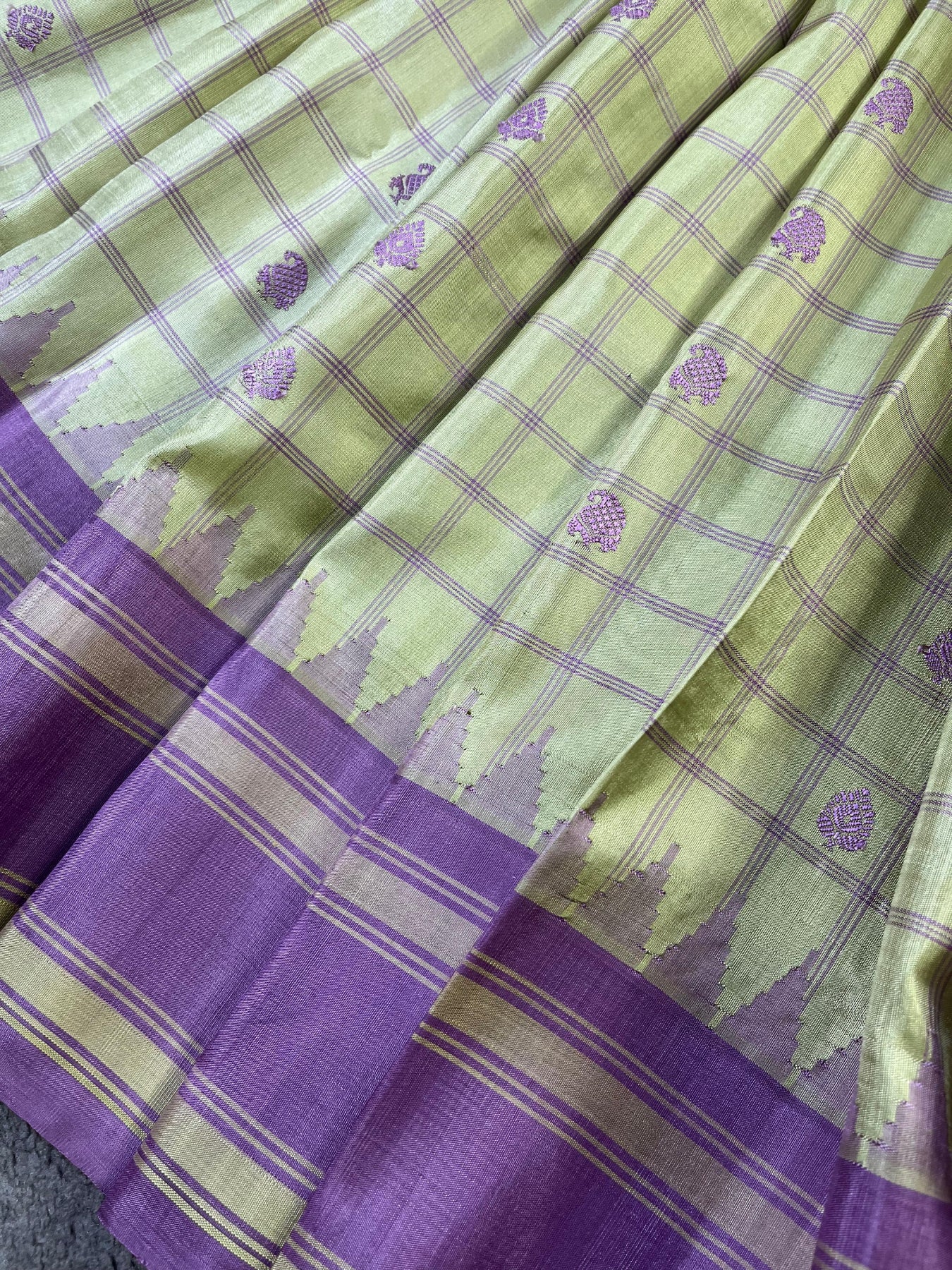 LIGHT PISTA SILK PURE HANDLOOM GADWAL SAREE