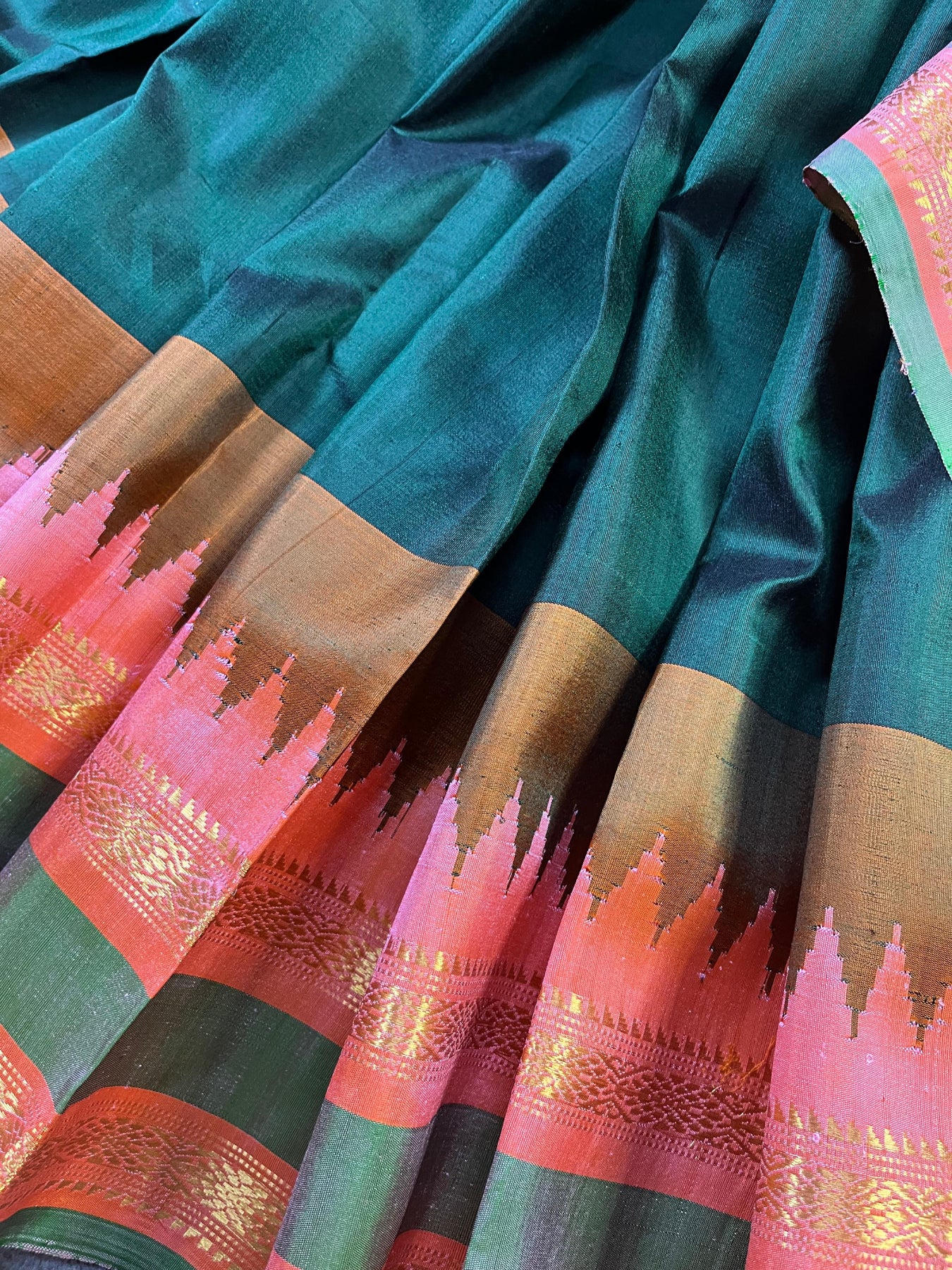DARK GREEN SILK PURE HANDLOOM GADWAL SAREE