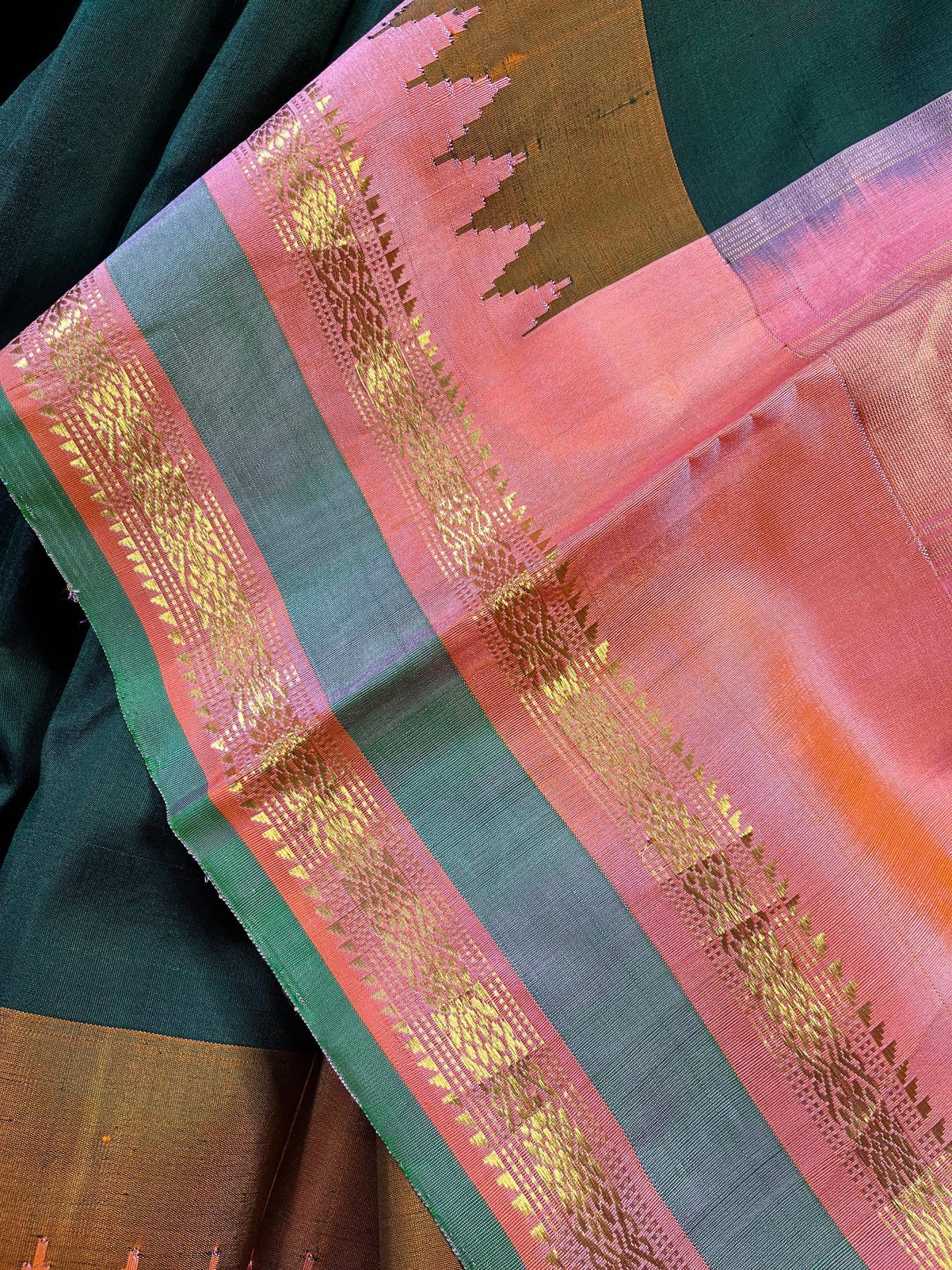 DARK GREEN SILK PURE HANDLOOM GADWAL SAREE