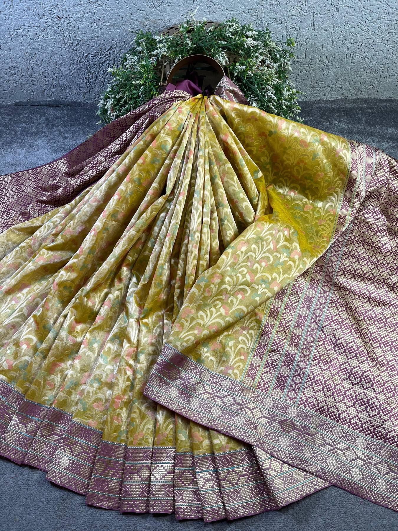 YELLOW KORA TISSUE PURE HANDLOOM BANARASI SAREE