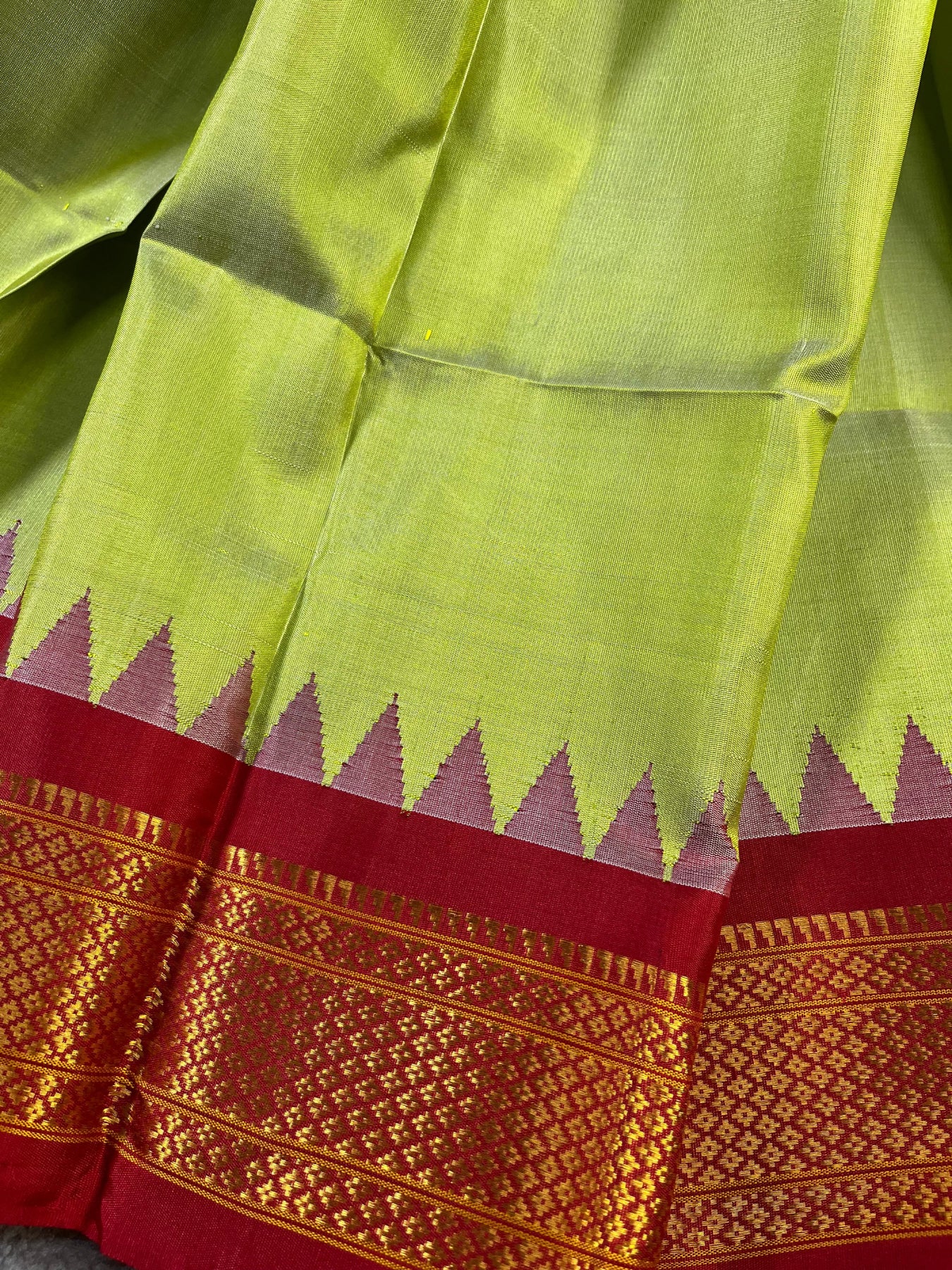 NEON GREEN SILK PURE HANDLOOM GADWAL DUPPATTA