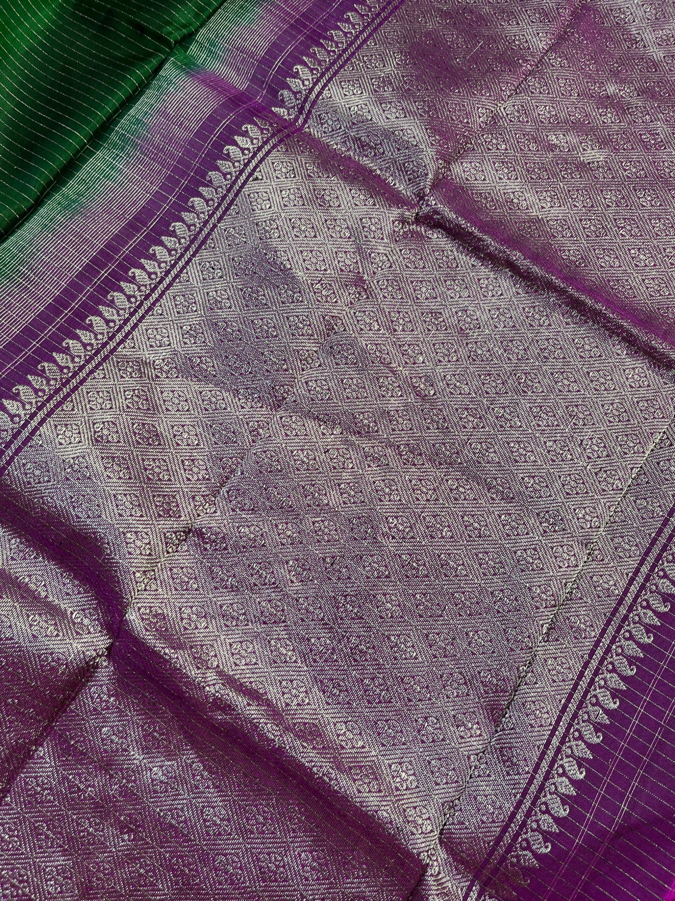 GREEN SILK PURE HANDLOOM GADWAL DUPATTA