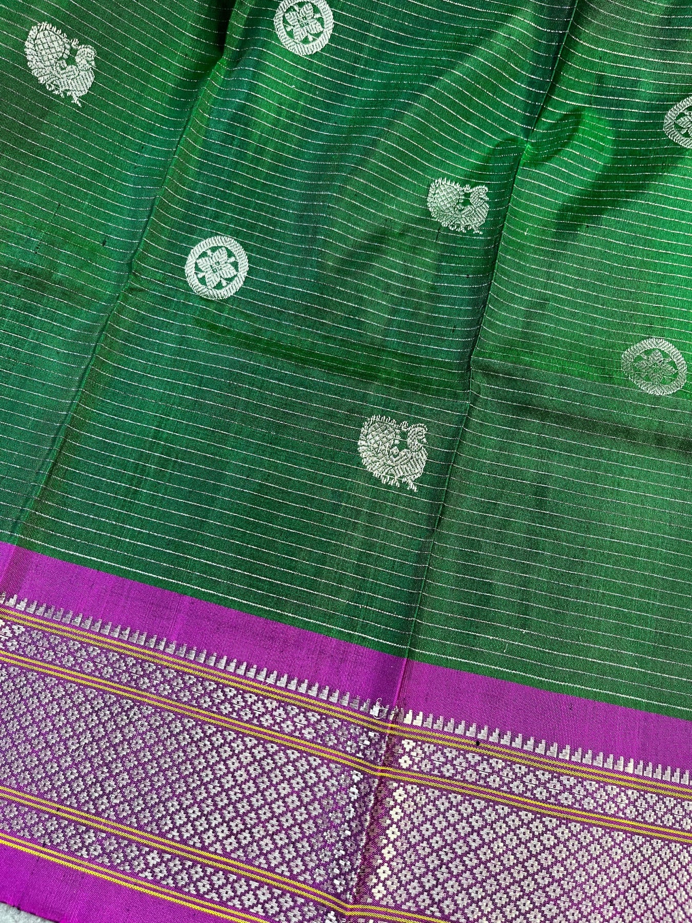 GREEN SILK PURE HANDLOOM GADWAL DUPATTA