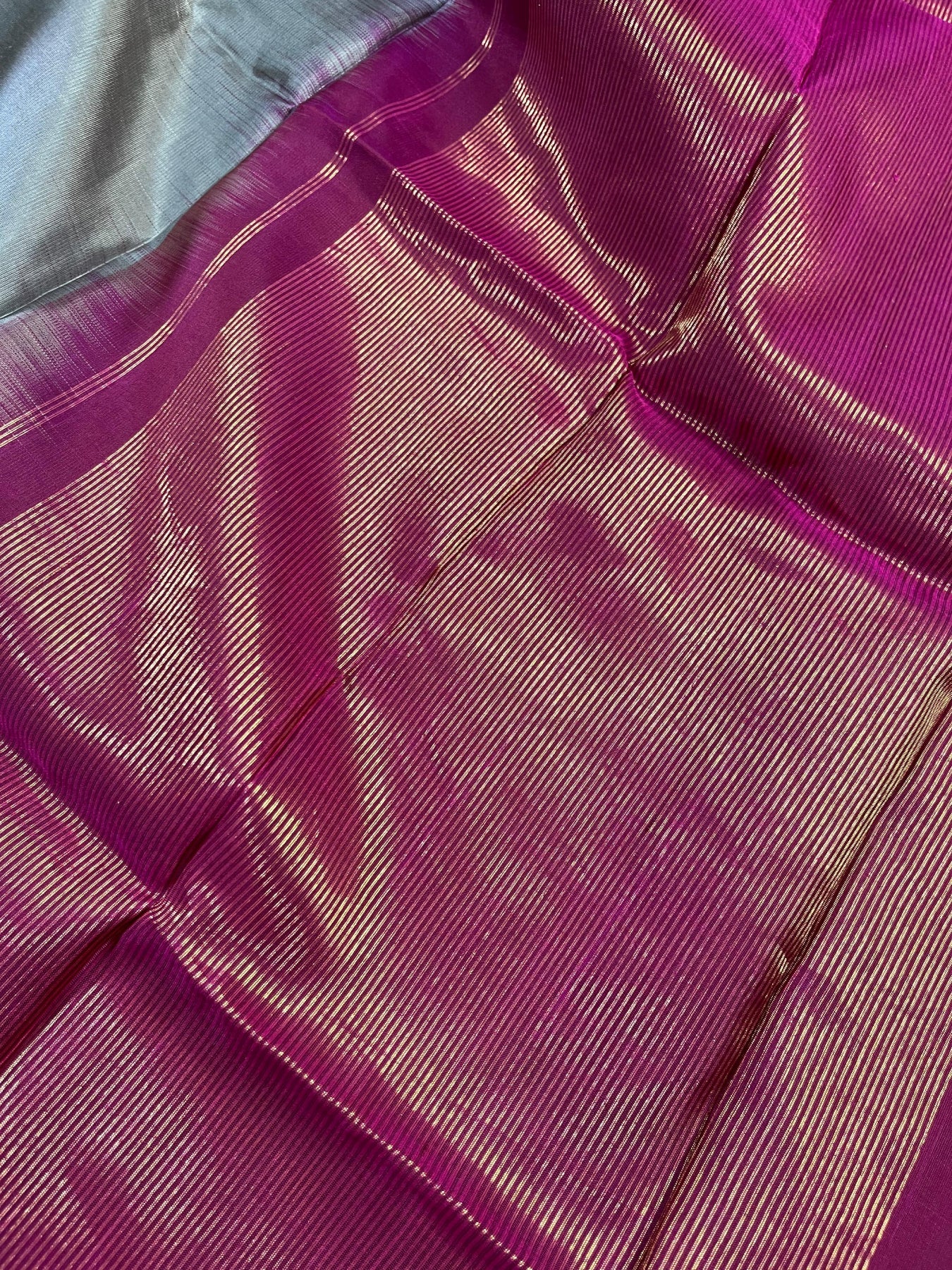 LIGHT GREY SILK PURE HANDLOOM GADWAL DUPATTA