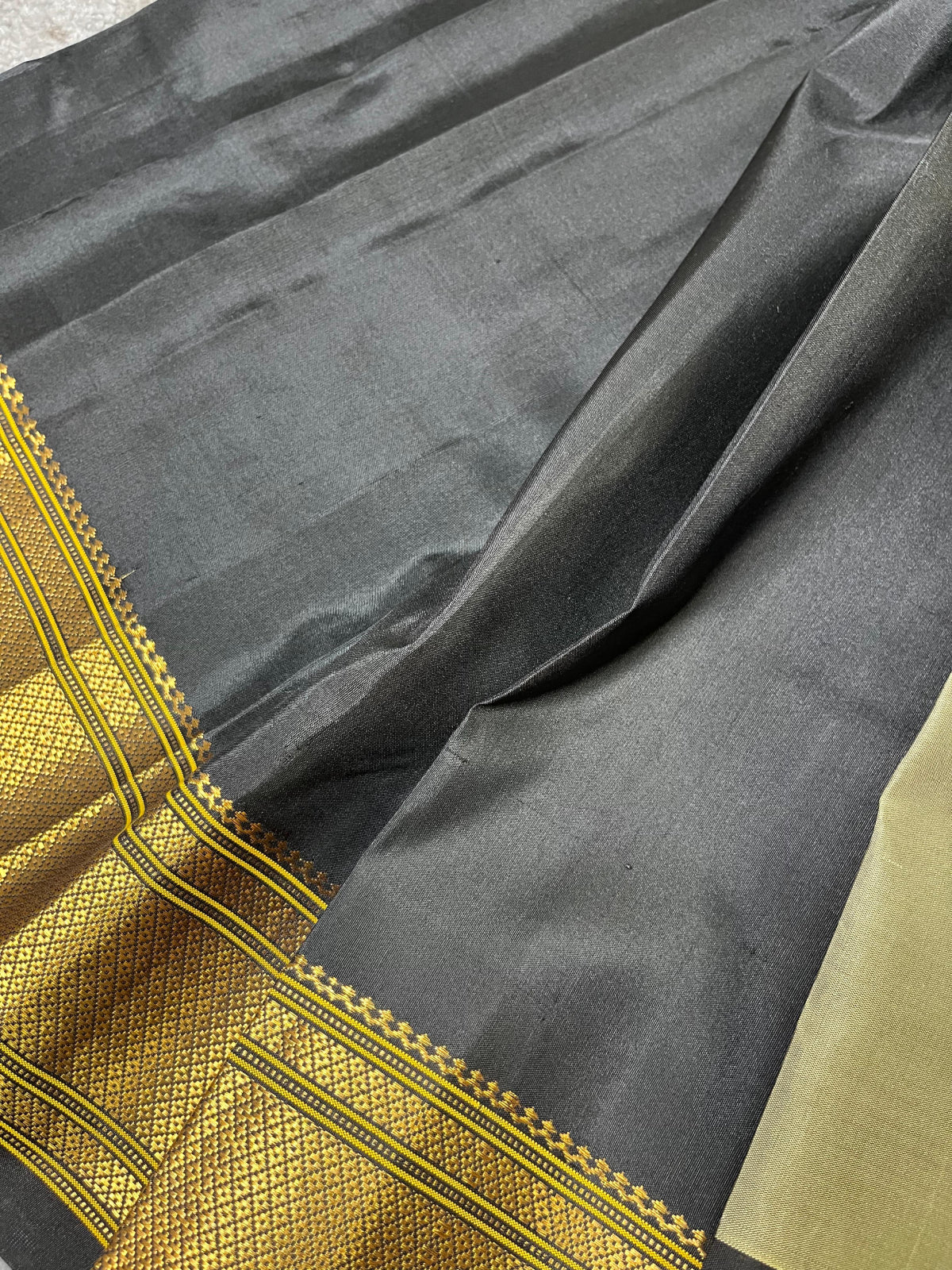 GREY SILK PURE HANDLOOM PAITHANI SAREE