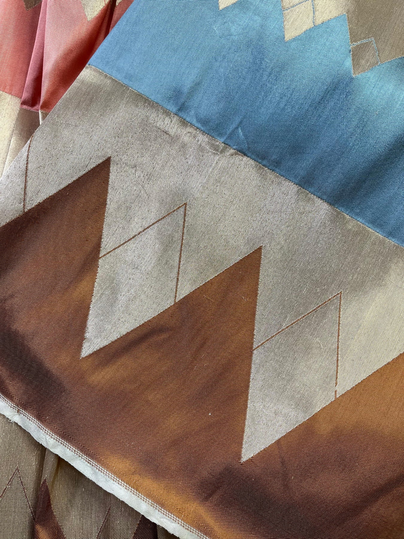 PEARL WHITE TISSUE SILK HANDLOOM BANARASI SAREE