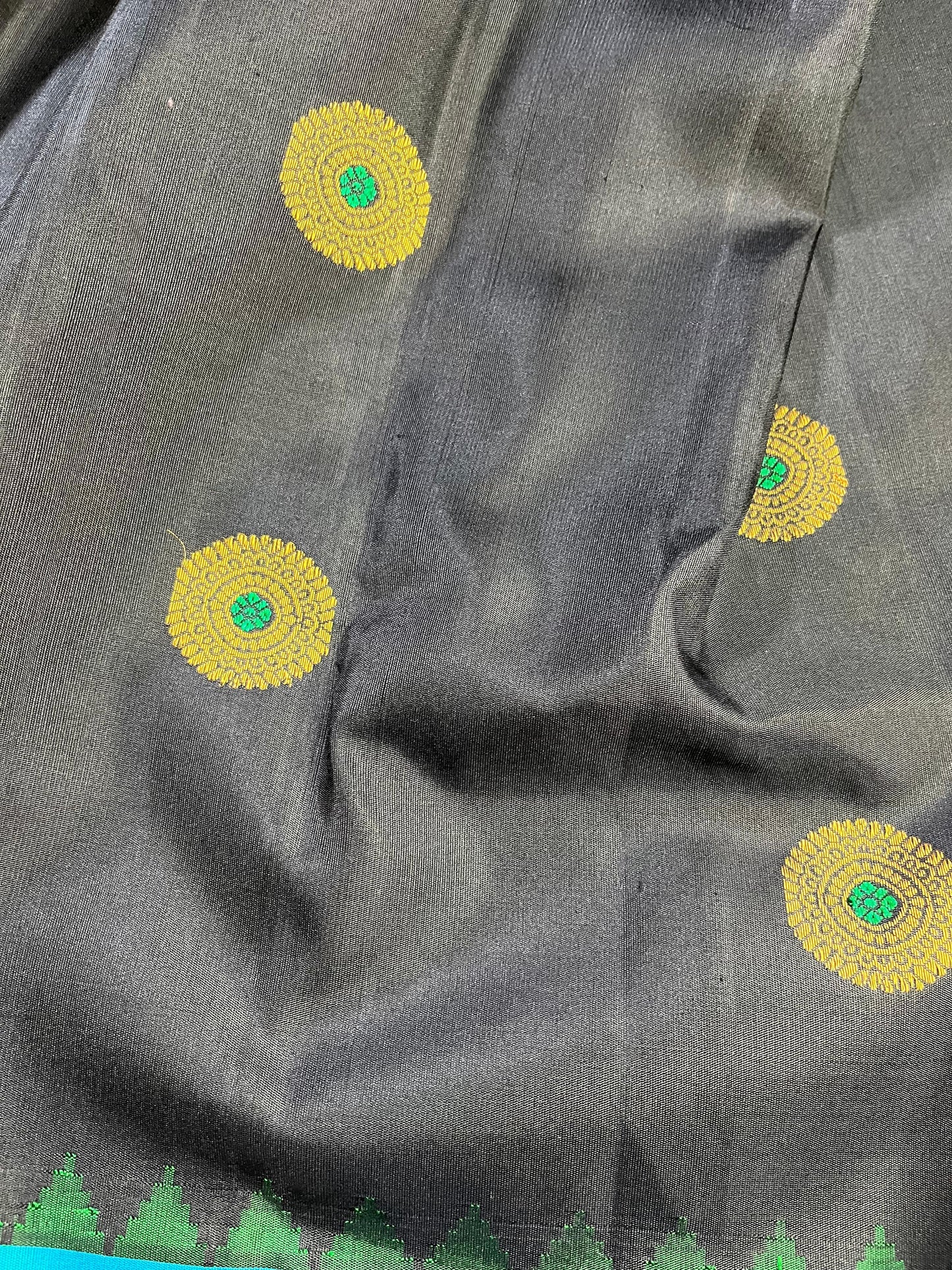 BLACK SILK PURE HANDLOOM GADWAL SAREE