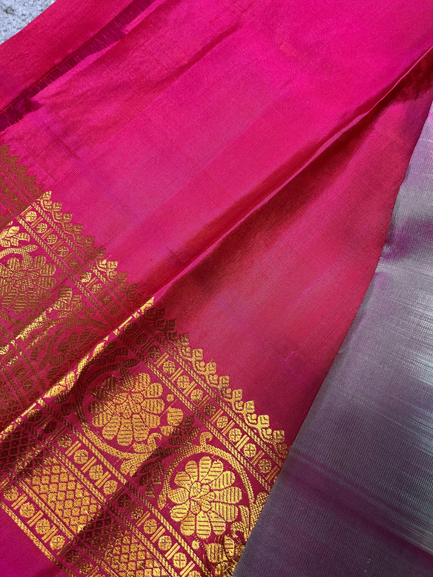 ICE BLUE SILK PURE HANDLOOM GADWAL SAREE