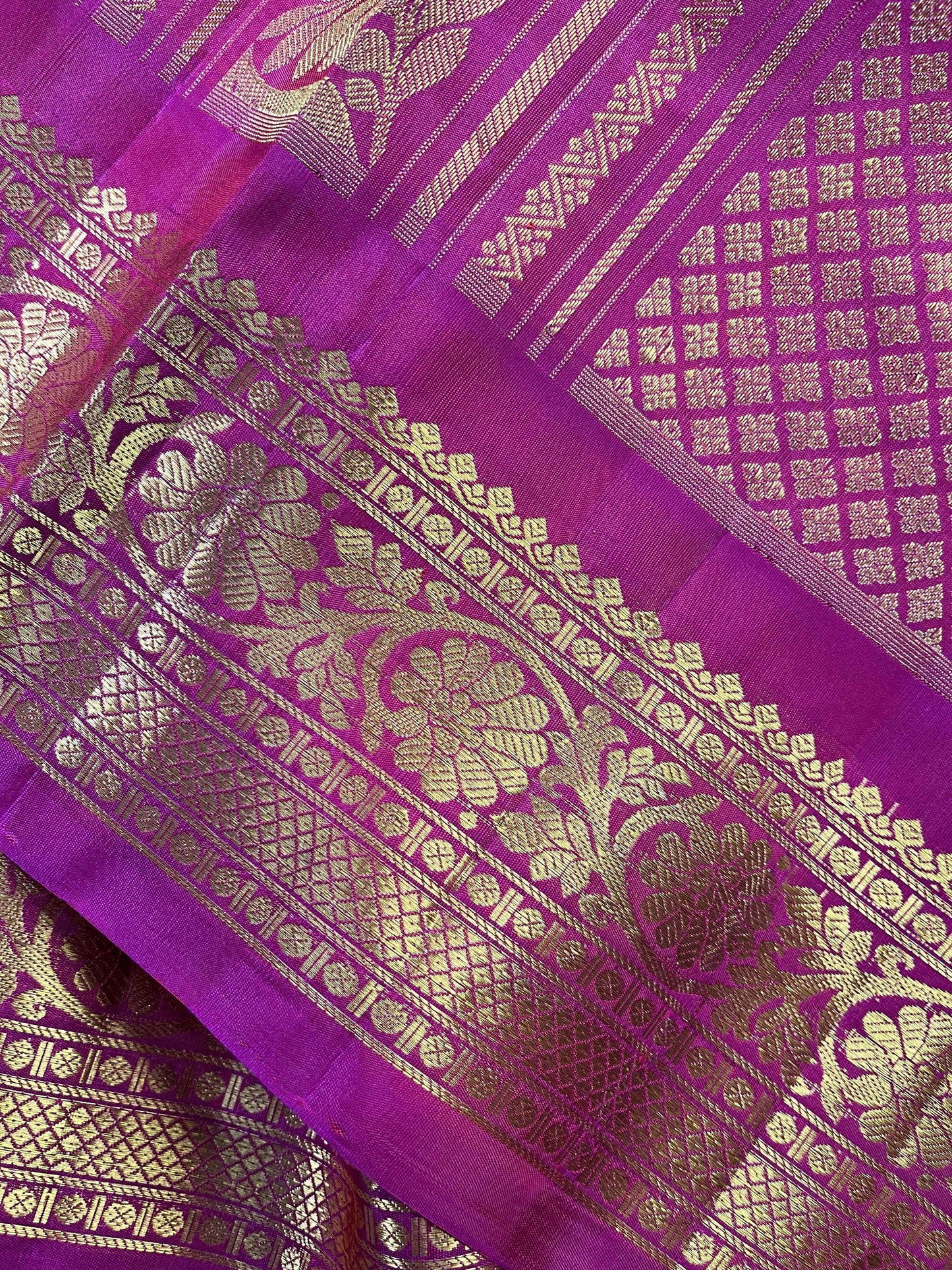 ICE BLUE SILK PURE HANDLOOM GADWAL SAREE