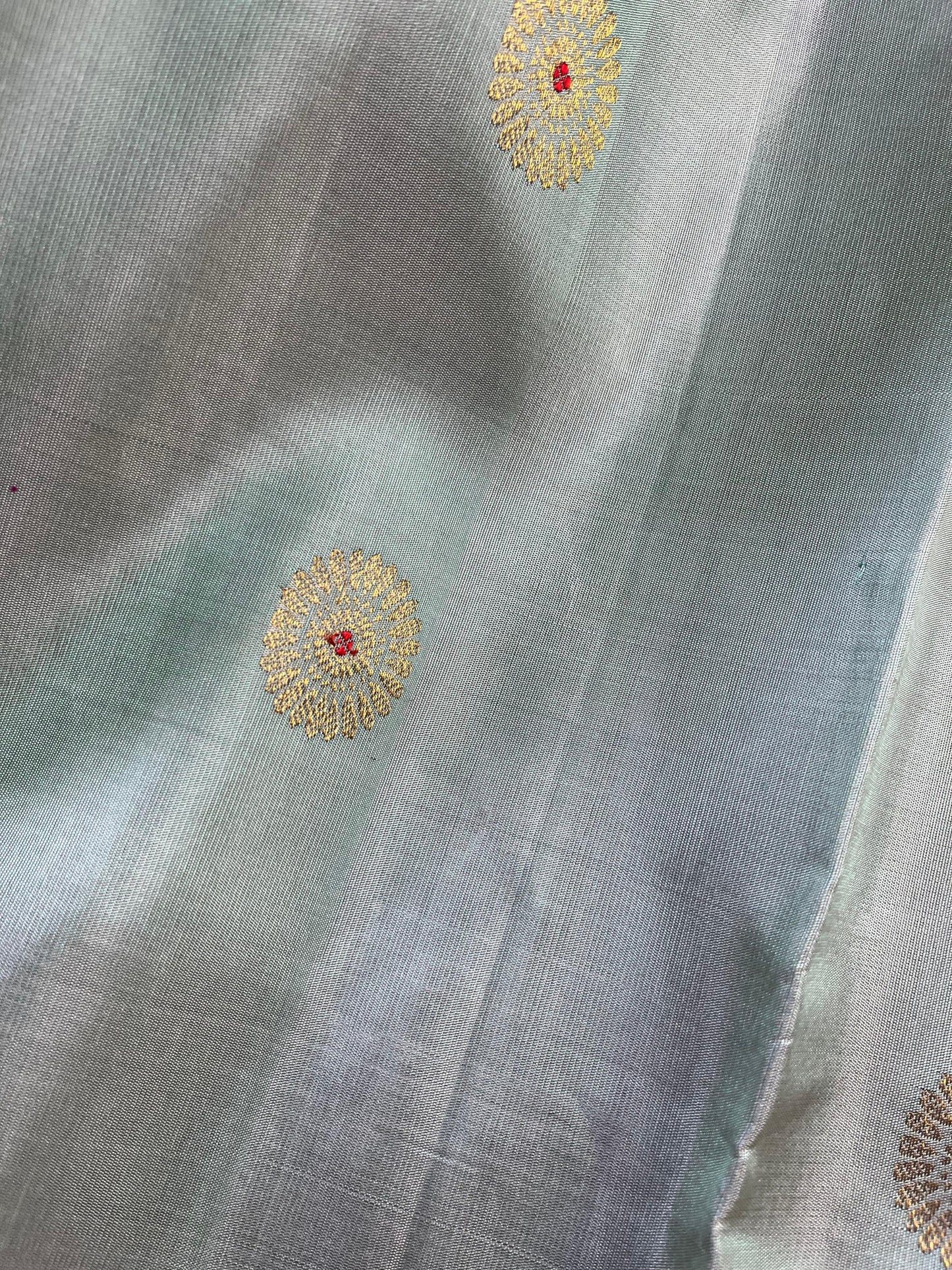 ICE BLUE SILK PURE HANDLOOM GADWAL SAREE