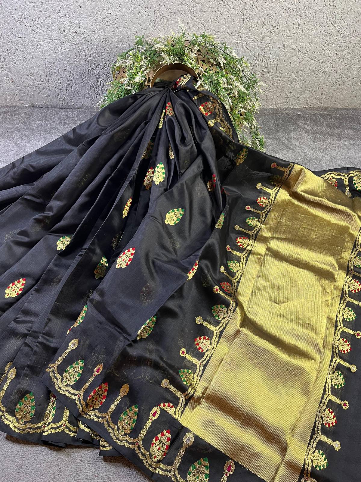 BLACK SILK PURE HANDLOOM CHANDERI SAREE