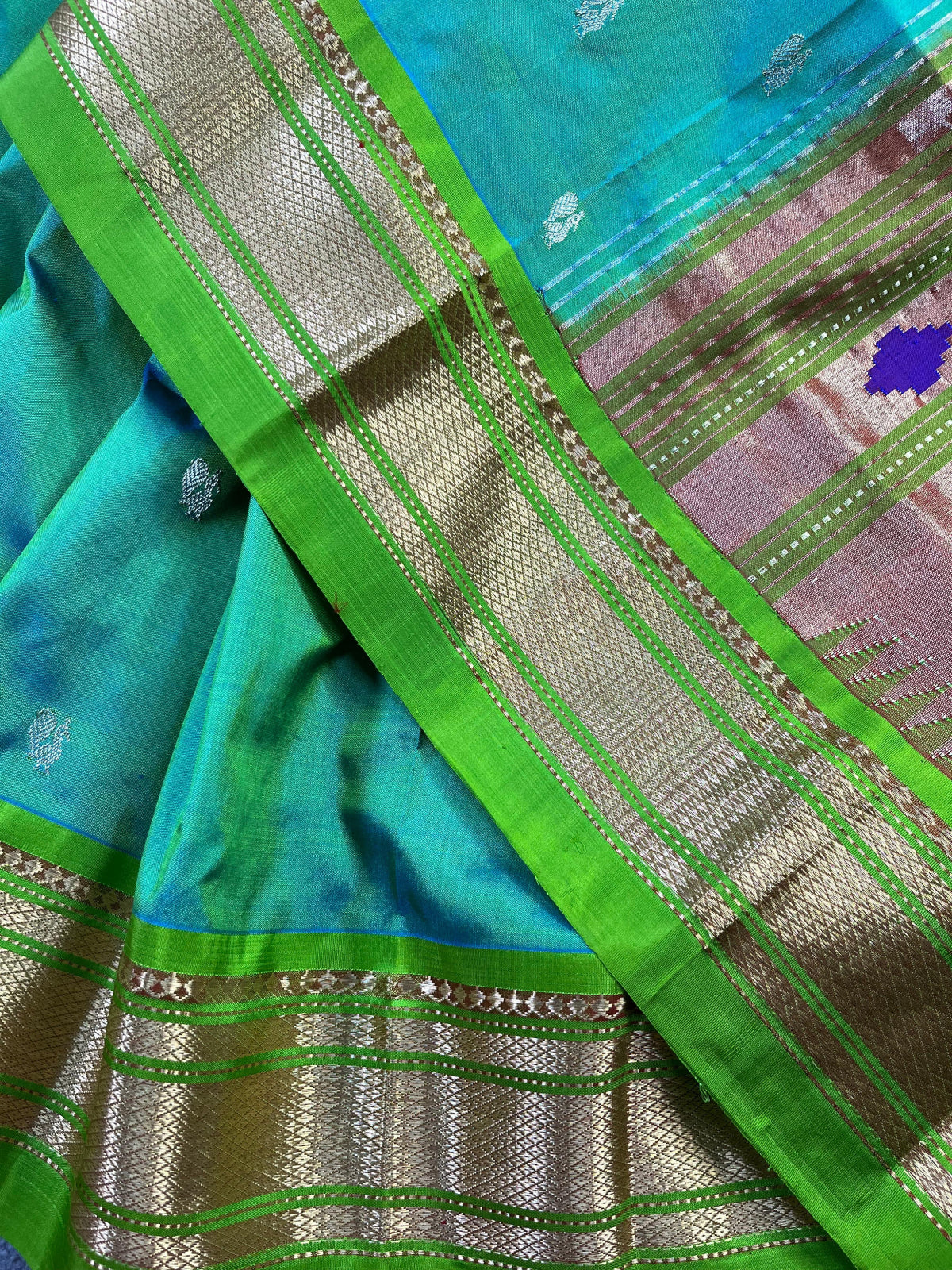 TWO TONE GREEN SILK PURE HANDLOOM PAITHANI SAREE