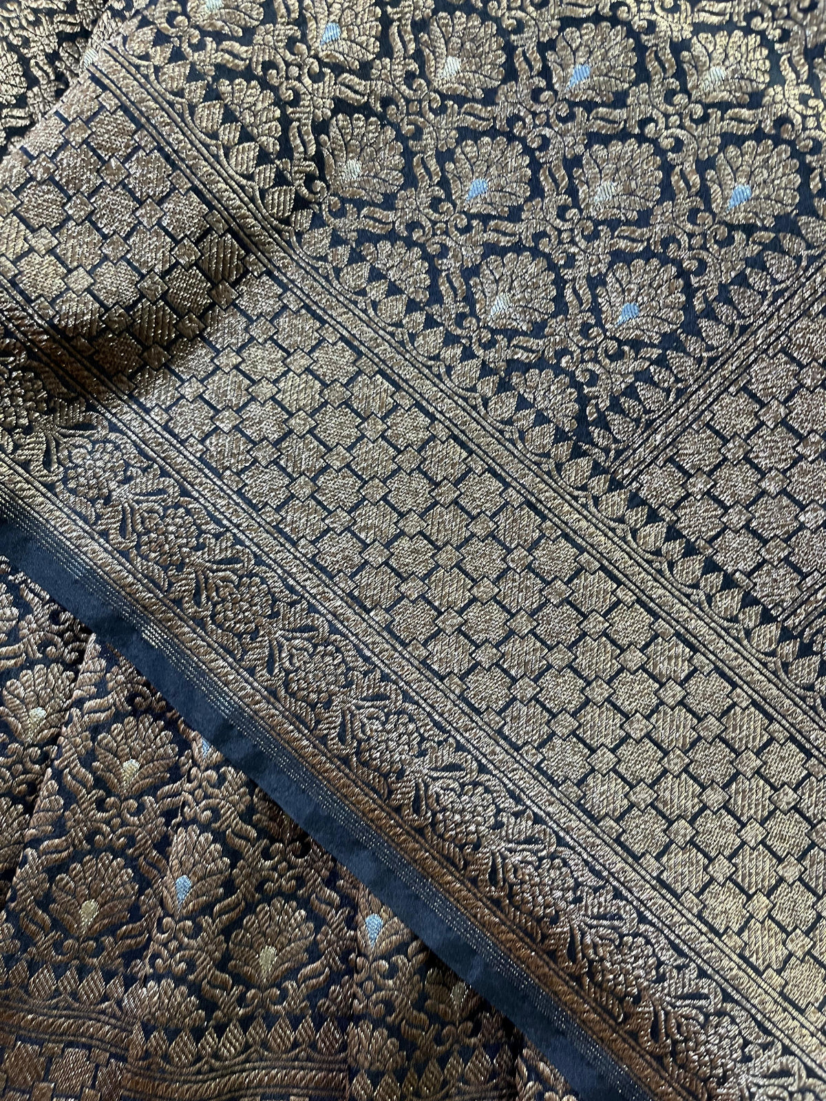 BLACK SILK PURE HANDLOOM BANARASI SAREE