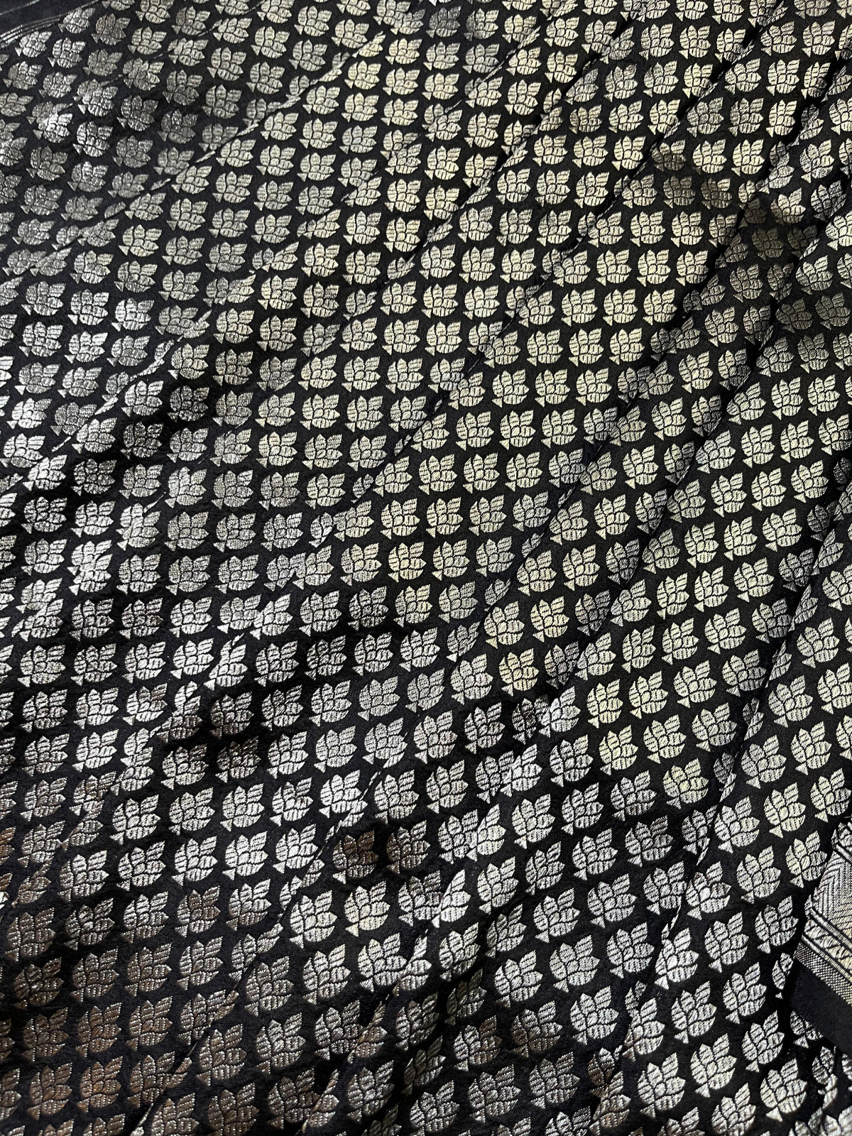 BLACK SLK PURE HANDLOOM BANARASI SAREE