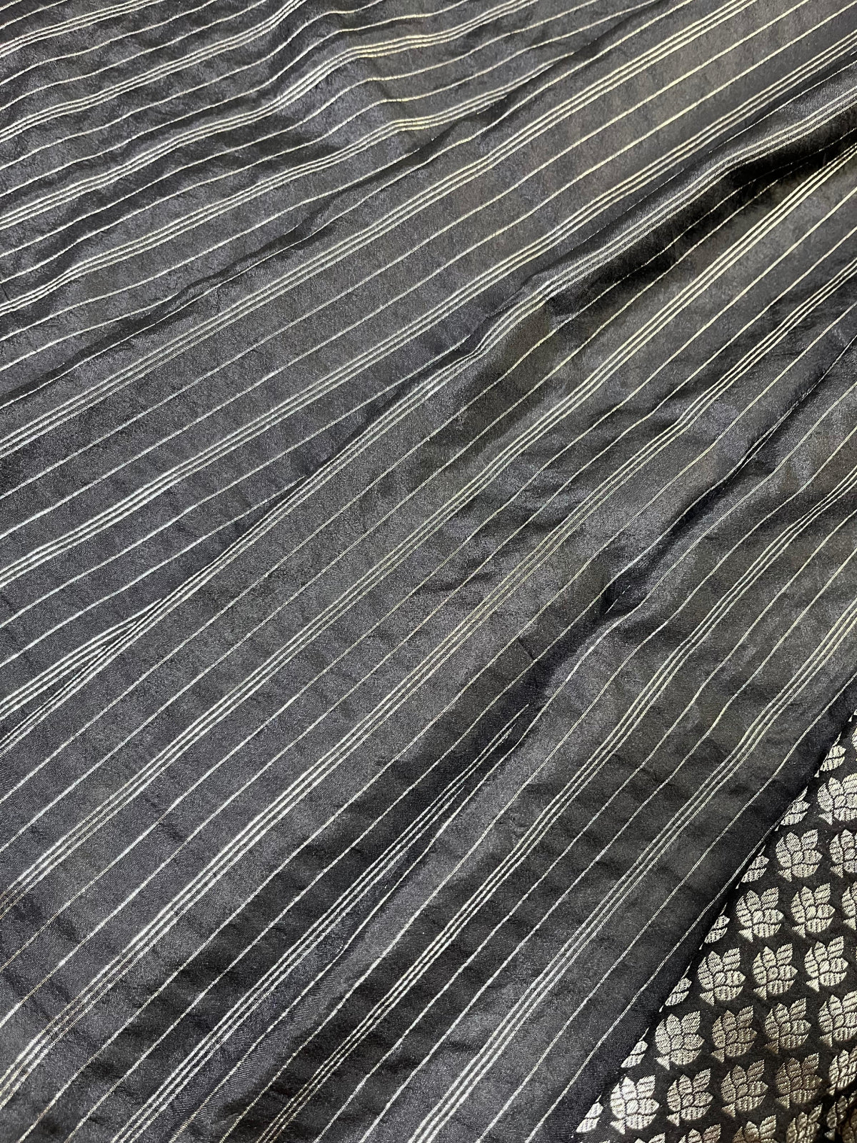 BLACK SLK PURE HANDLOOM BANARASI SAREE