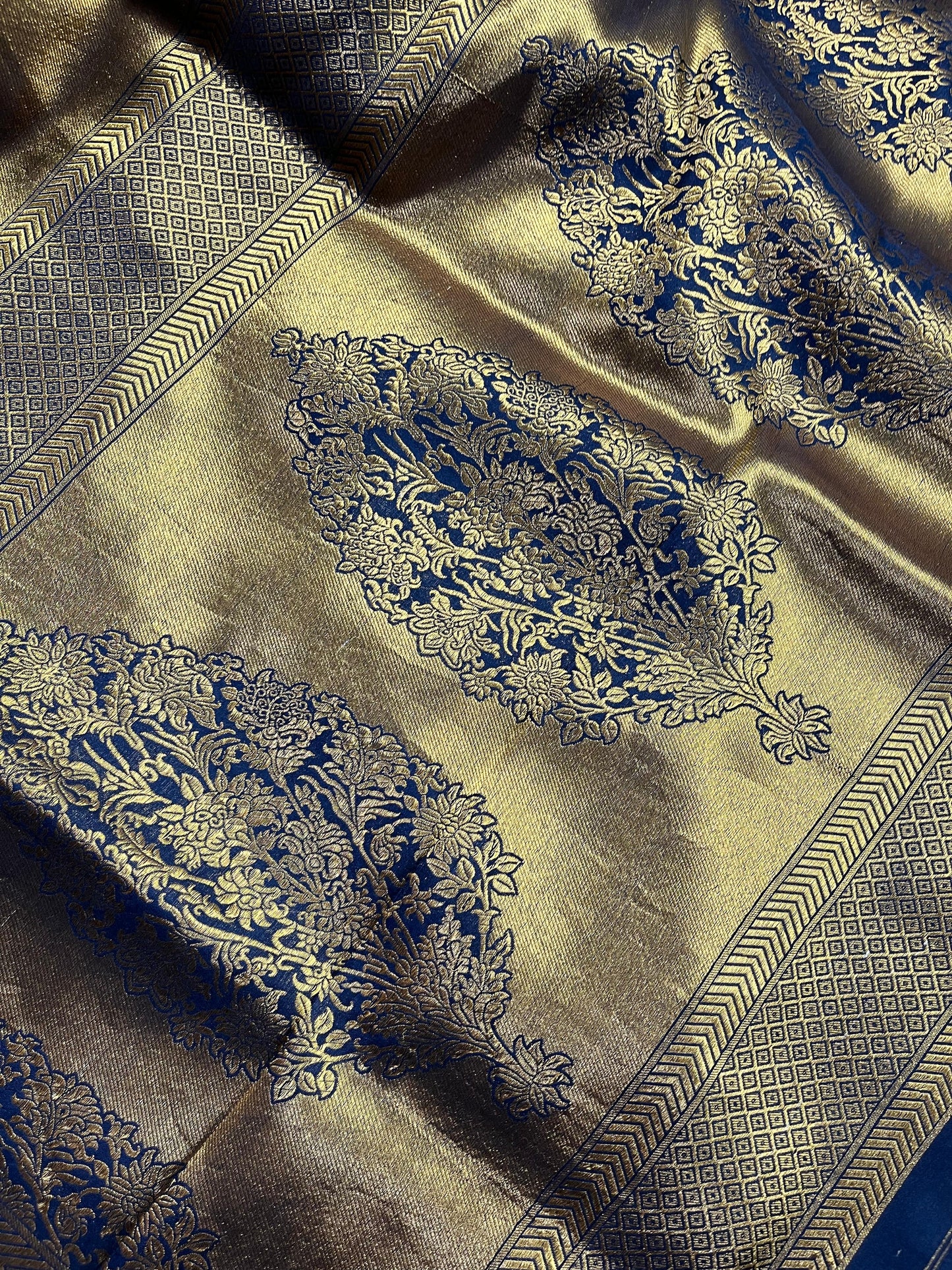 GOLD KATAN TISSUE PURE HANDLOOM BANARASI SAREE