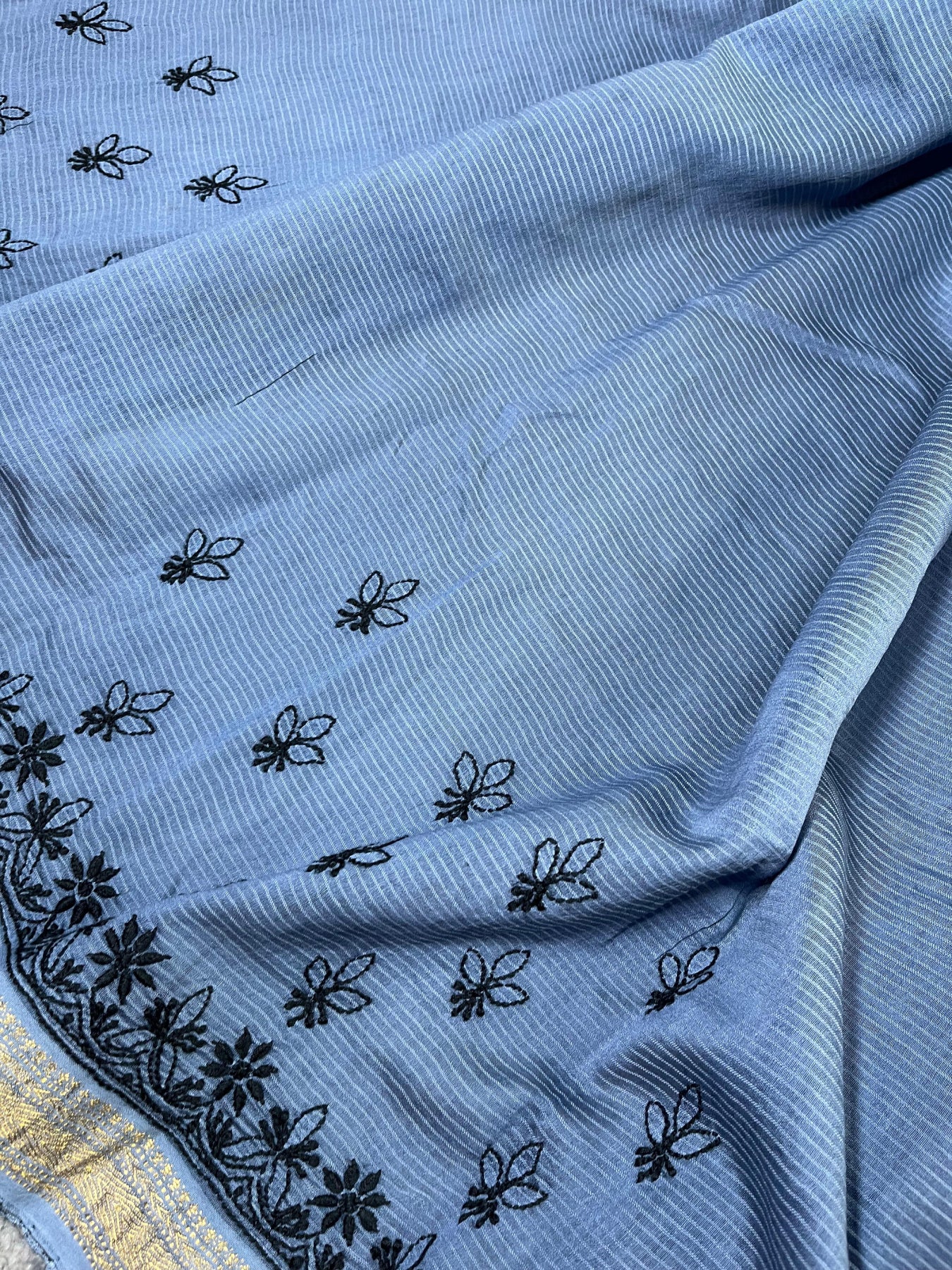GREY COTTON PURE HANDLOOM LUCKNOWI SAREE